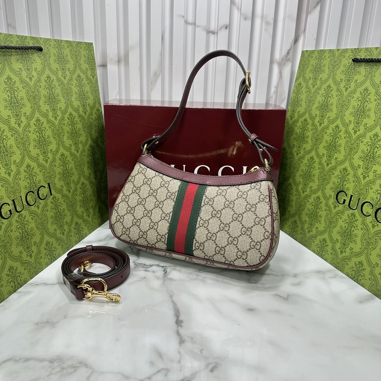 10" ORI หนังแท้ | Gucci Ophidia small shoulder bag GG Monogram Double G / Gucci Hobo Bag กระเป๋าสะพายทรงโฮโบขนาดเล็ก