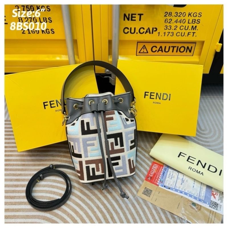 FENDI Mini MonTresor Bucket Bag กระเป๋าสะพายทรงขนมจีบรุ่นยอดนิยม ไซส์มินิน่ารักน่าใช้มาก ดีไซน์สวยอยู่ทรง