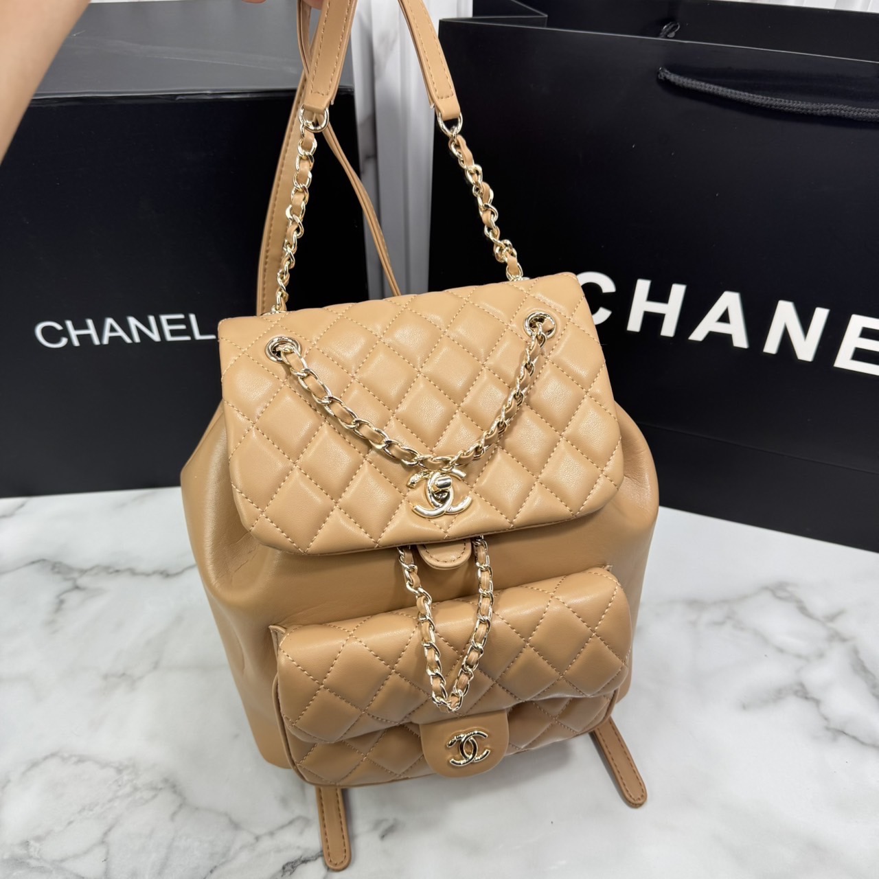 ORI หนังแท้ | Chanel Duma Backpack กระเป๋าเป้ไซส์มินิ น่ารักน่าใช้สุดๆ ไอเท็มยอดฮิต รูปทรงทันสมัย ดีเทลความสวยมากมาย