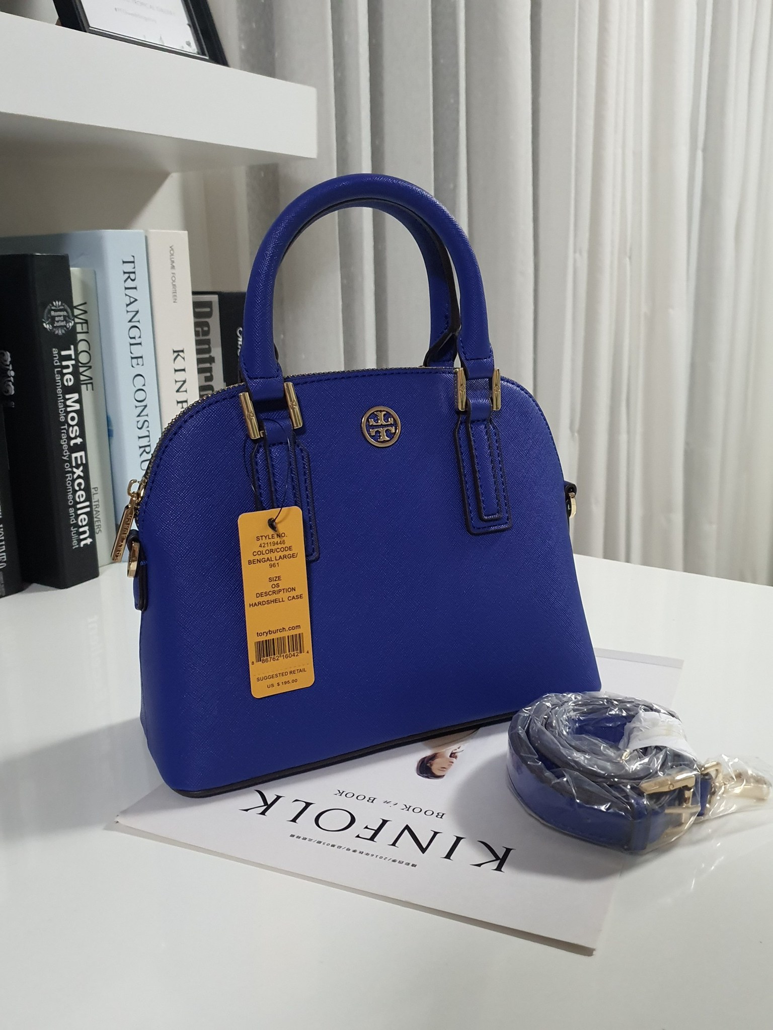 TORY BURCH SAFFIANO HANDBAG กระเป๋าสะพายแบรนด์ดังทรงสุดฮิตหนัง SAFFIANO