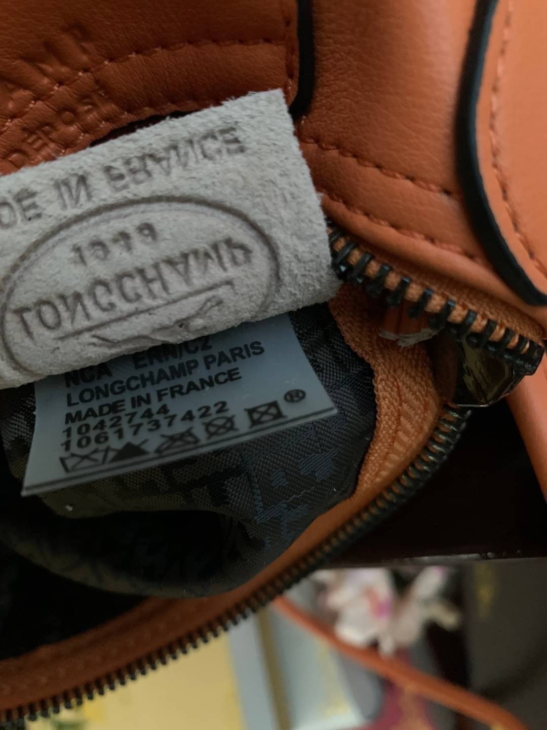 Longchamp Le Pliage Cuir Crossbody Bag อีกหนึ่งคอลเลคชั่น Le Pliage Cuir หนึ่งในตระกูลกระเป๋าสุดไอคอนิก