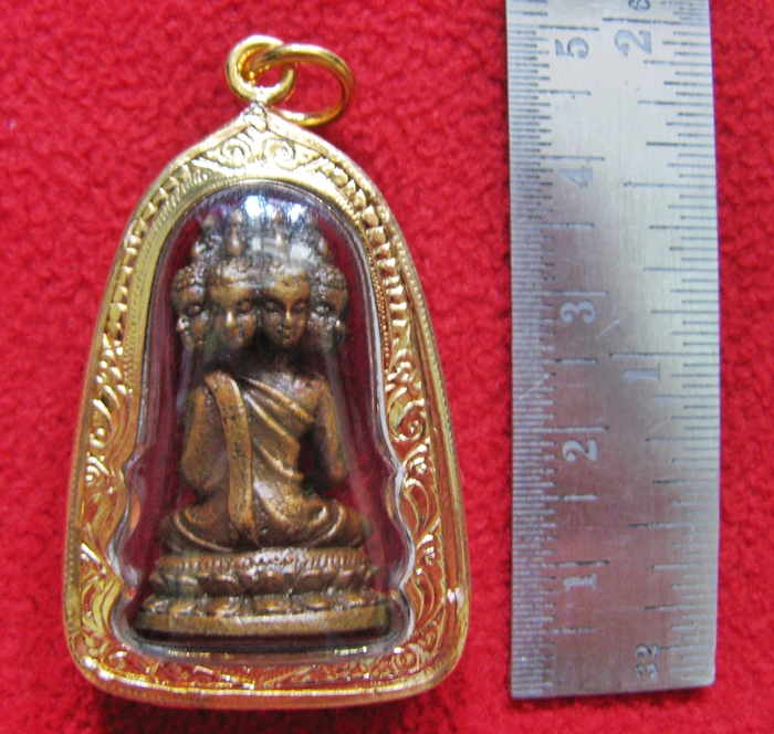 สินค้าหมดค่ะ องค์พระเศรษฐีนวโกฏิองค์ใหญ่ สูง 3 ซ.ม. เนื้อเม็ดมะขาม เลี่ยมกรอบทองไมครอนค่ะ