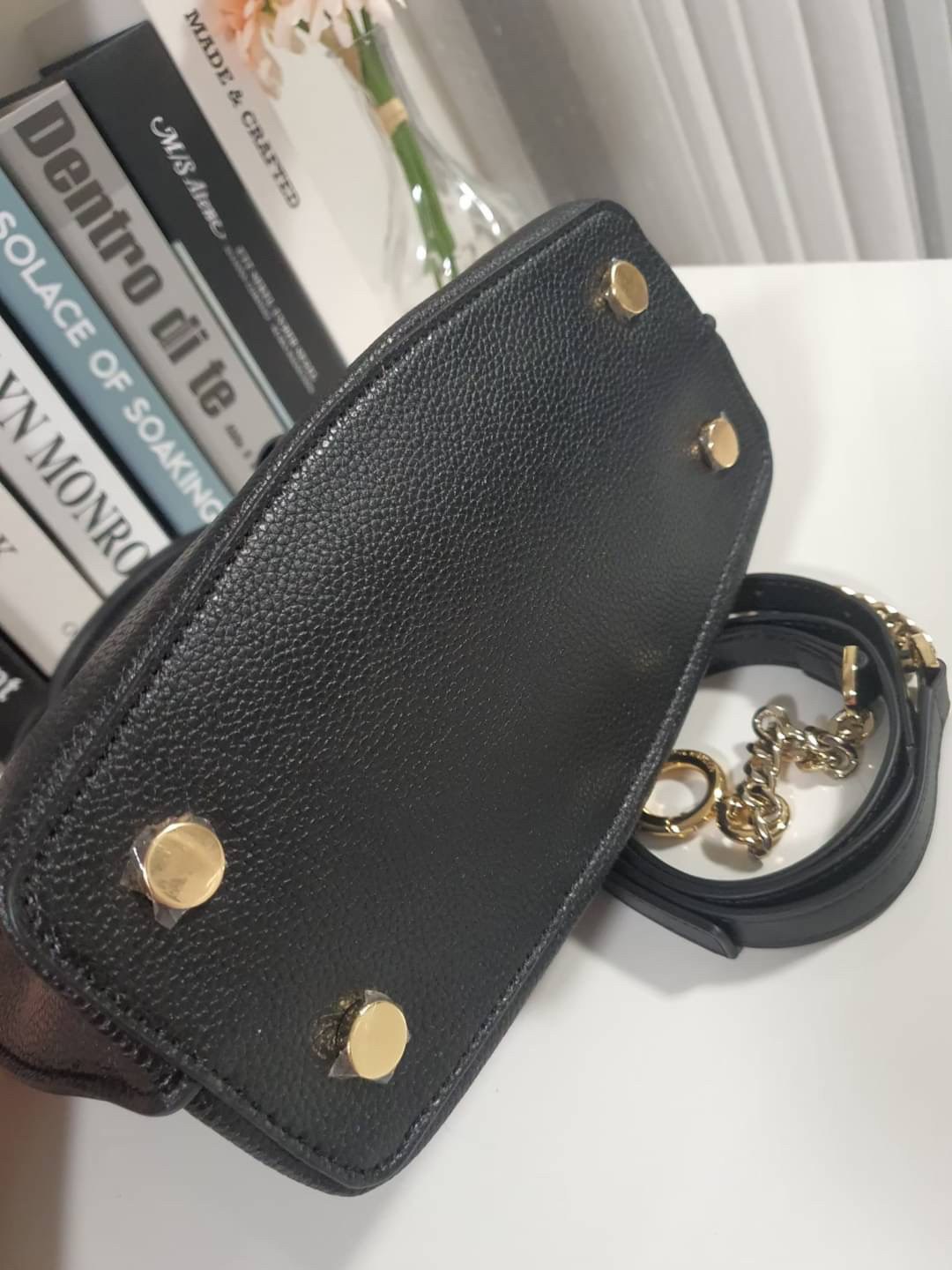 NEW COLLECTION!! MICHAEL KORS GENIE LEATHER BAG