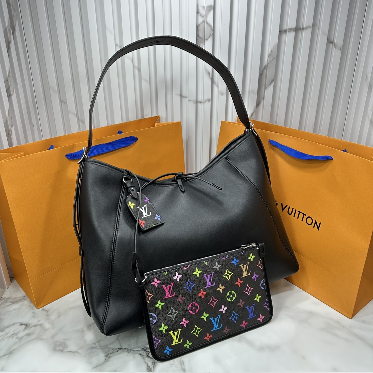 ORI | LV x TM CarryAll Vibe Bag Murakami ใหม่ล่าสุด กระเป๋าสะพายทรงสวย ดีไซน์เรียบง่ายคลาสสิค หรู ดูผู้ดี มาพร้อมใบลูกแต่งแต้มดีเทลเปี่ยมชีวิตชีวา