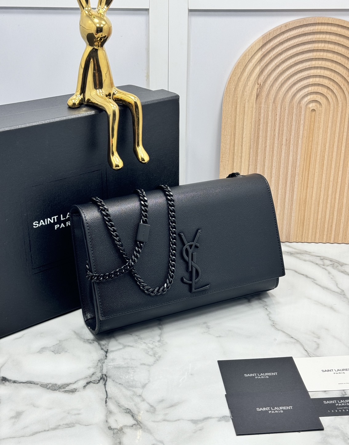 ORI หนังแท้ | YSL KATE MEDIUM BAG / YSL Woc Bag กระเป๋าสะพายทรง woc เรียบหรูดูแพงที่แท้จริง งานหนังเต็มใบโดดเด่นด้วยโลโก้แบรนด์สุดหรู รุ่นฮิตลอดกาลดูดีมีระดับ