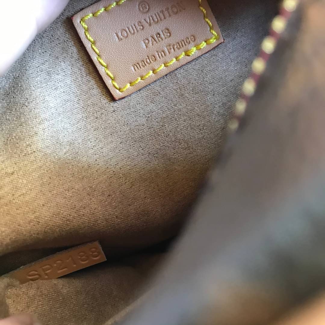 VIP gift Louis Vuitton BOITE CHAPEAU SOUPLE PM