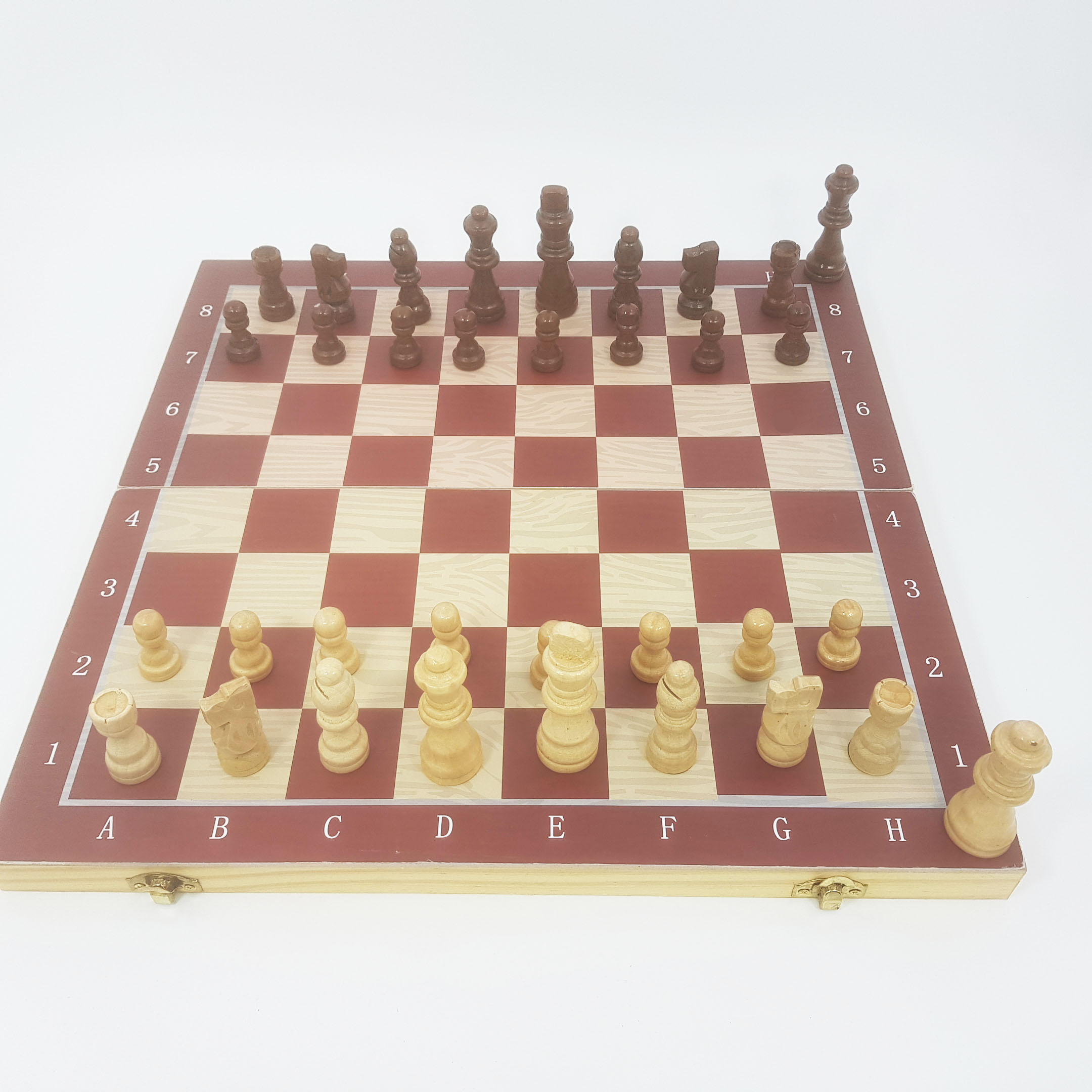 ชุดหมากรุกสากลกระดานพกพาพับได้แบบตัวไม้กระดานไม้ ตัวหมากเป็นแม่เหล็ก