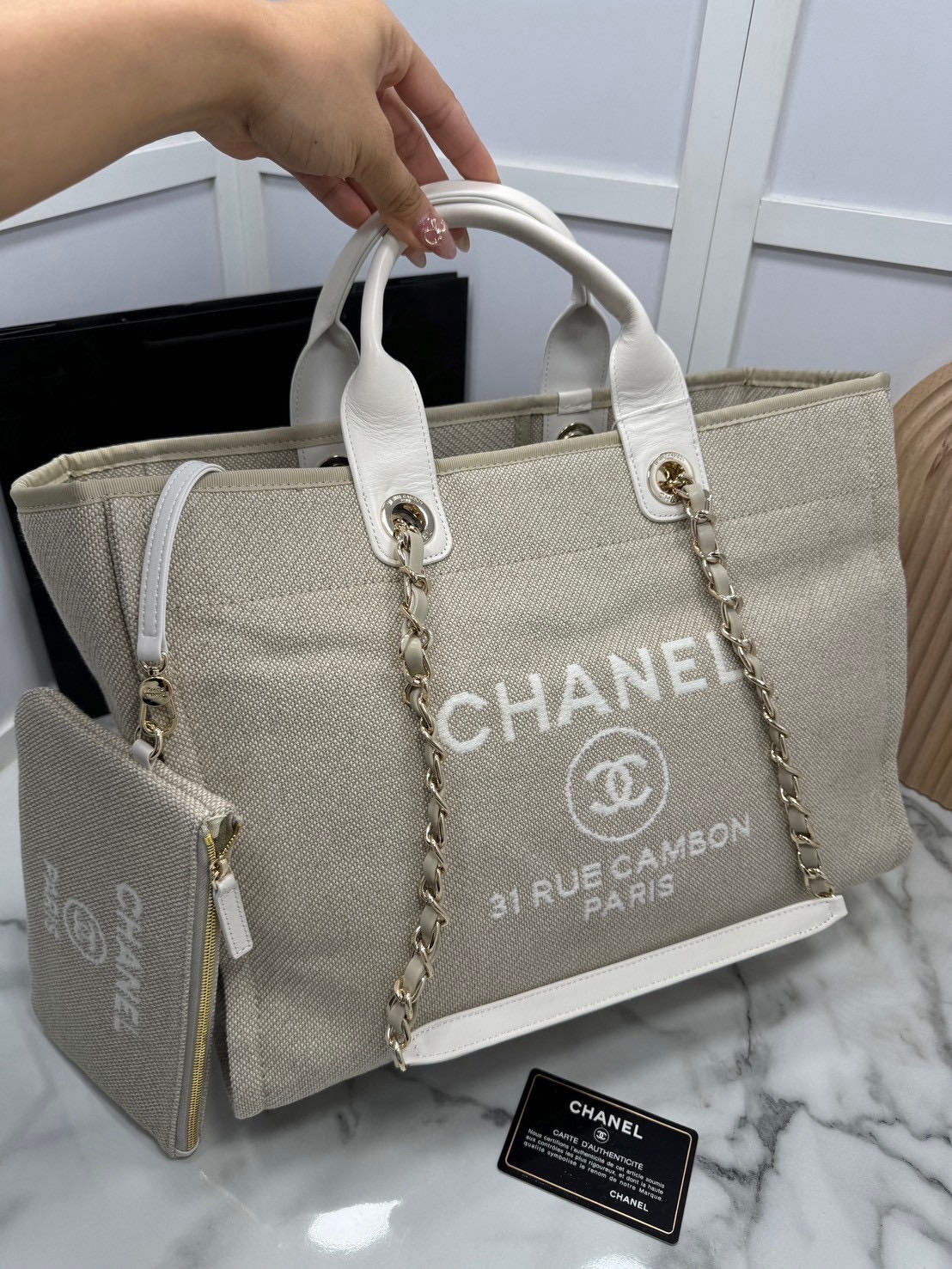 ORI หนังแท้ | Chanel Deauville Tote Bag กระเป๋าสะพายทรงโท้ทช้อปปิ้ง ใบใหญ่ ภายในโล่งกว้าง จุของได้เยอะ