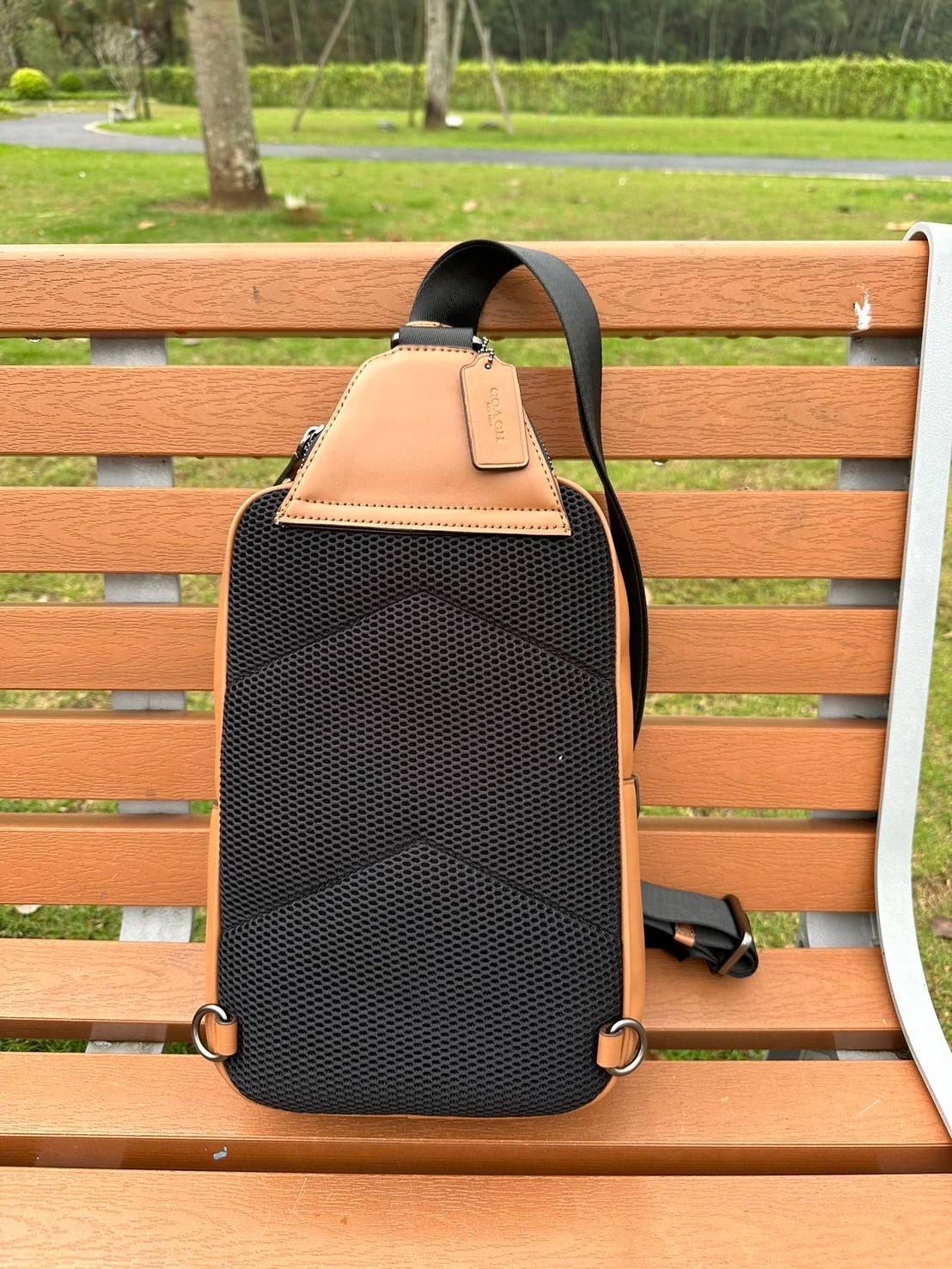 พร้อมส่ง 4 สี COACH Ethan Pack In Signature Canvas / COACH GRAHAM PACK กระเป๋าคาดอก 🧡 เกรดท็อปออริจินอล 1:1 สลับแท้ เกรดดีสุด ใช้งานต่างประเทศได้