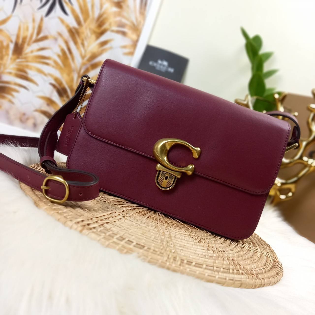 สวยละมุนตาละมุนใจม๊ากก!!🌺🌈 //>>COACH STUDIO GLOVETANNED LEATHER SHOULDER BAG (C6641)🌺ห้ามพลาดเด็ดขาด!! สวยละมุน เรียบหรู ดูแพงสุดๆ!! //กระเป๋าถือ กระเป๋าสะพาย ดีไซน์เนี้ยบ! เฉียบมาก!// วัสดุหนังแท้ หนังเรียบเต็มใบ อยู่ทรง สวย