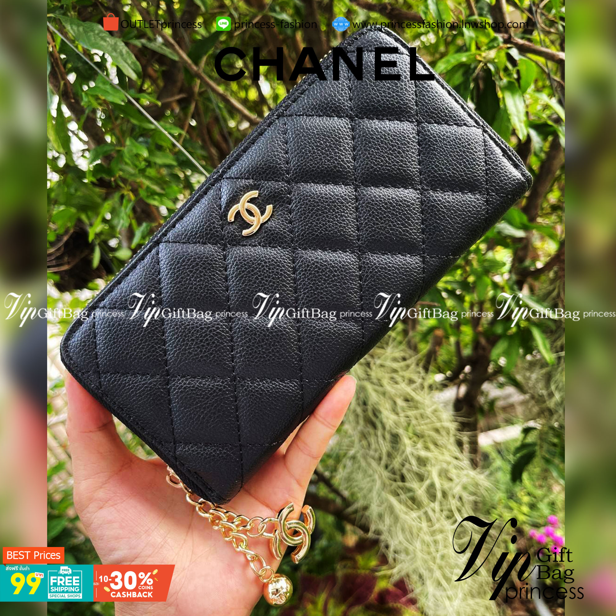 Chanel Caviar Zippy Long Wallet เป็นกระเป๋าสตางค์ที่ใช้งานอย่างง่ายแสนง่าย มาในรูปอบบซิปรอบ ที่มีดีเทลตรงหัวซิปเป็นอะไหล่โลโก้สีทอง เพิ่มดีกรีความน่ารักเข้าไปอีก ภายในพร้อมช่องใส่ธนบัตร ช่องซิปสำหรับใส่เหรียญ และช่องสำหรับใส่การด์ต่างๆ นอกจากนั้นด้านหน้าก