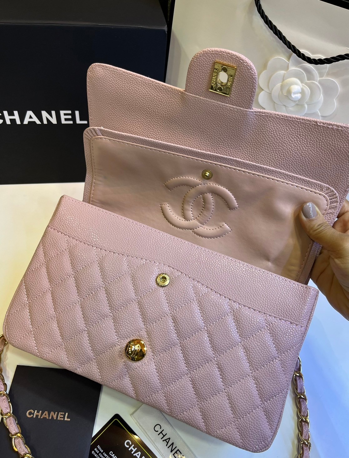 พร้อมส่งโทนพาสเทล CHANEL Classic in Pastel 25cm กระเป๋าสะพายรุ่นยอดนิยมเรียบหรู เกรดออริ 1:1 ใช้งานต่างประเทศได้ ภาพถ่ายจากงานขายจริง