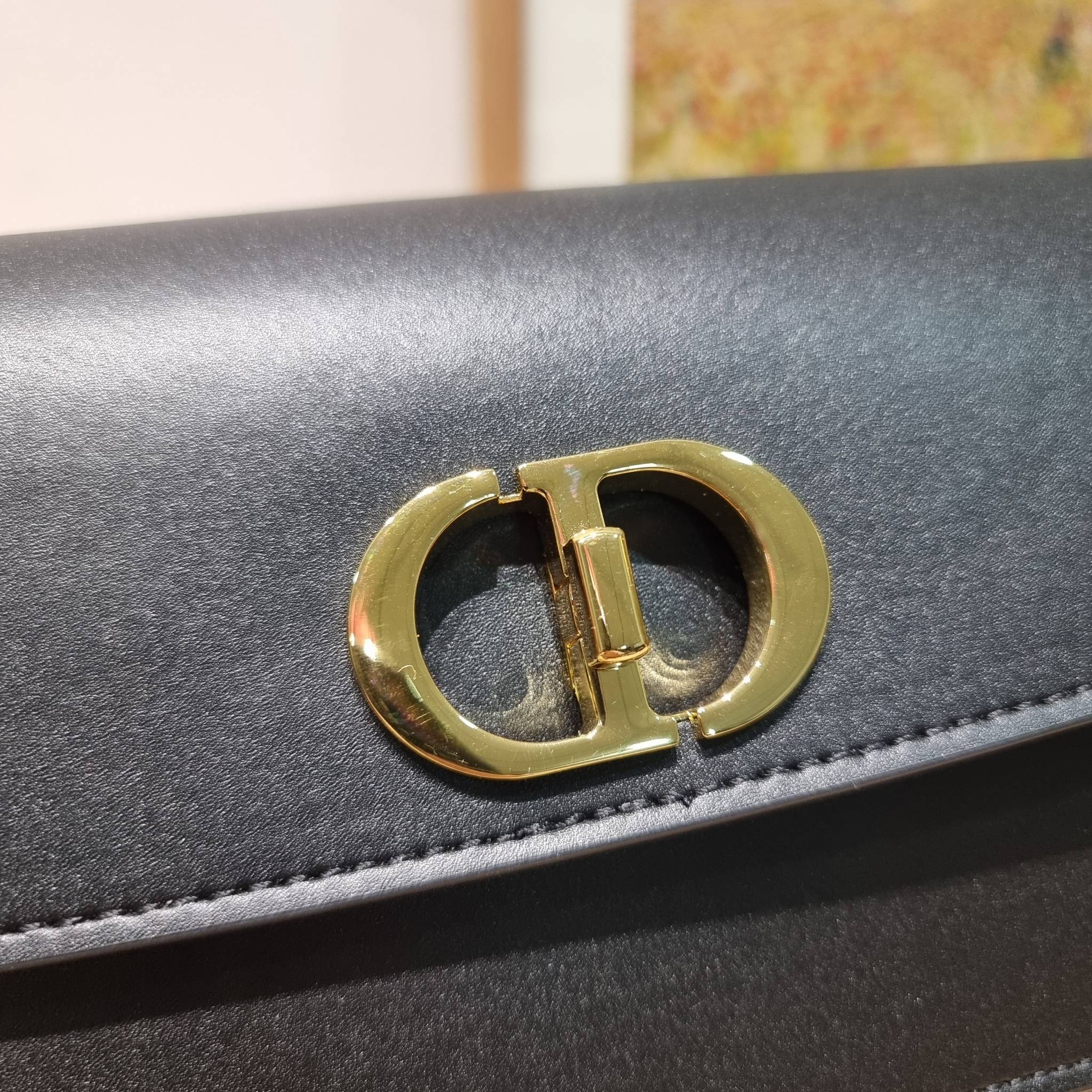 DIOR 30 MONTAIGNE AVENUE BAG สวยหรู ดีเทลแพง ต้องยกให้ไอเท็มนี้เลย กับกระเป๋าสะพายข้าง