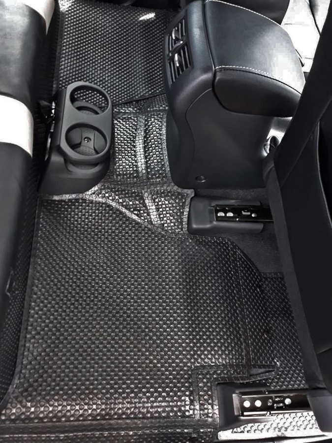 พรมกระดุมเม็ดเล็กรีดขอบ NAVARA NP-300 4ประตู สีดำ เต็มคัน