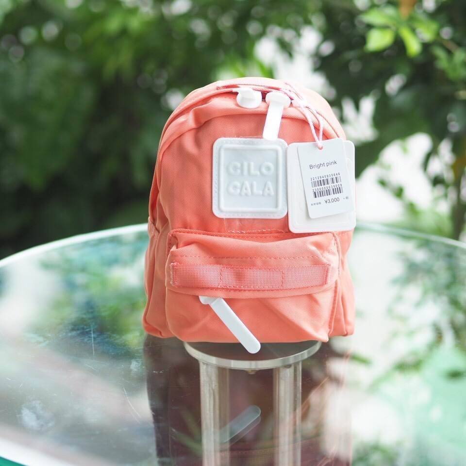 Cilocala backpack Size XS กระเป๋าแบ็คแพ็คสีหวานที่ฮิตกันอย่างมากในหมู่วัยรุ่นญี่ปุ่นและฮ่องกง ด้วยสีหวานๆ โทนพาสเทล ดีไซน์น่ารัก ทันสมัย สำหรับสาวๆ ที่ชอบเก็บของกระจุกกระจิก เพราะมีช่องด้านในเป็นแยกเป็นสัดส่วน จะสะพายไปเรียนหรือแบ็คแพ็คไปเที่ยวได้หมดเลยค่