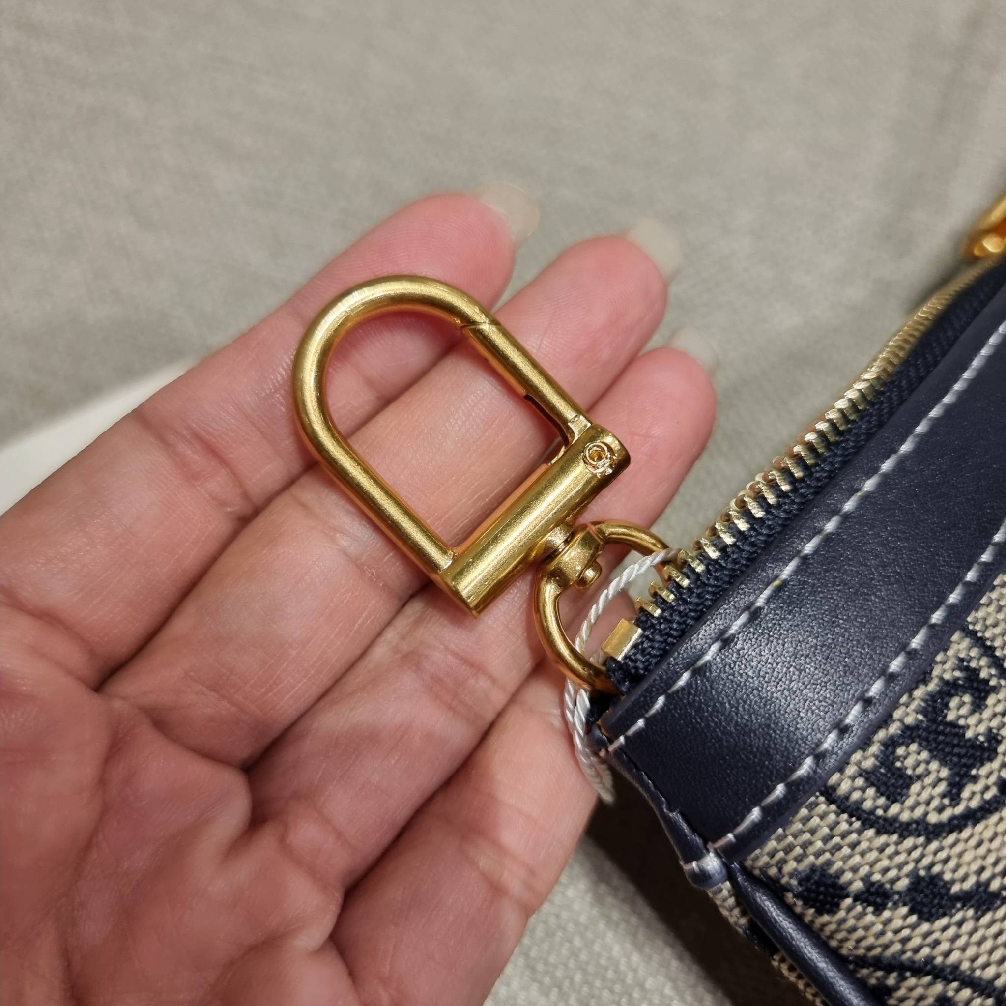 TORY BURCH T MONOGRAM CARD CASE KEY RING ใหม่ล่าสุด กับกระเป๋าเอนกประสงค์สำหรับถนอมบัตร น่ารัก คิ้วท์ๆ ใบจริงน่าใช้มาก