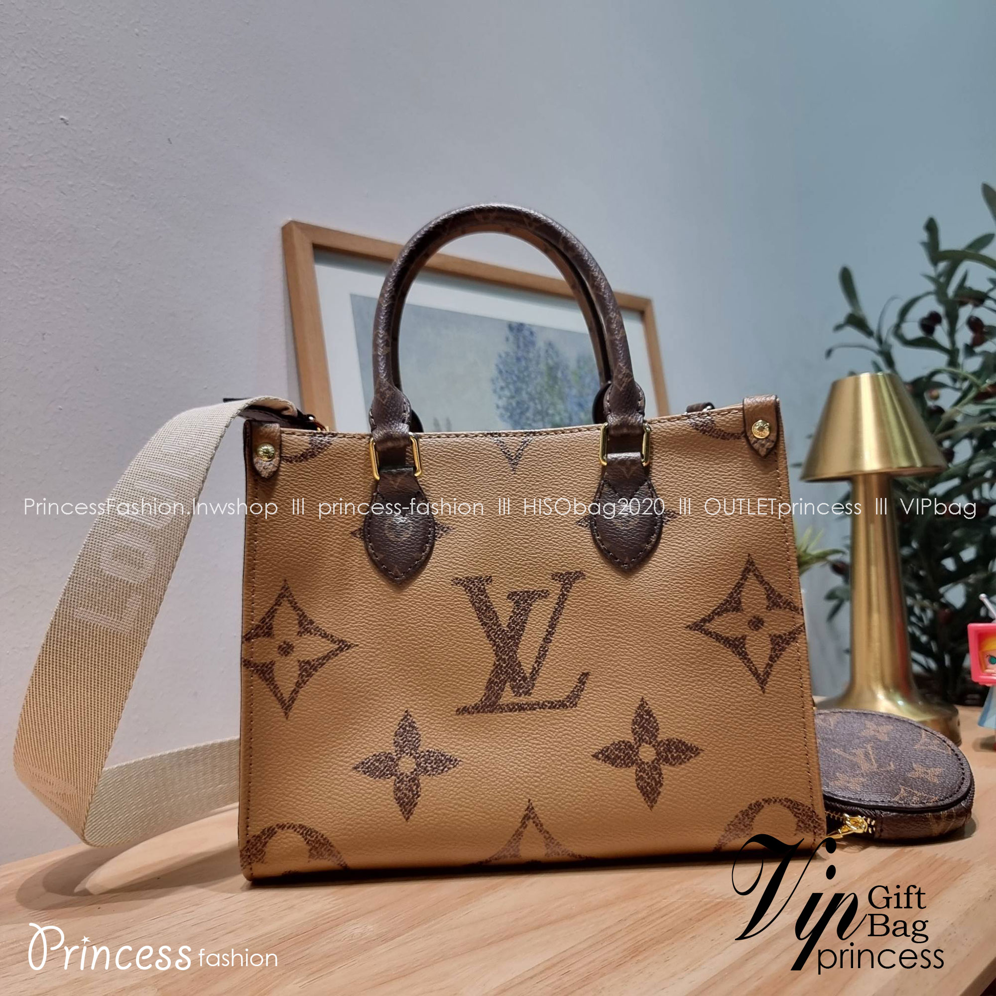 LV Onthego Small Bag กระเป๋าทรงโท้ทดีไซน์ใหม่ พร้อมสายสะพายสปอร์ตและใบลูก LV small tote with strap โทนสีคลาสสิคใช้งานง่าย ตอบโจทย์ได้ทุกลุค ทุกสไตล์
