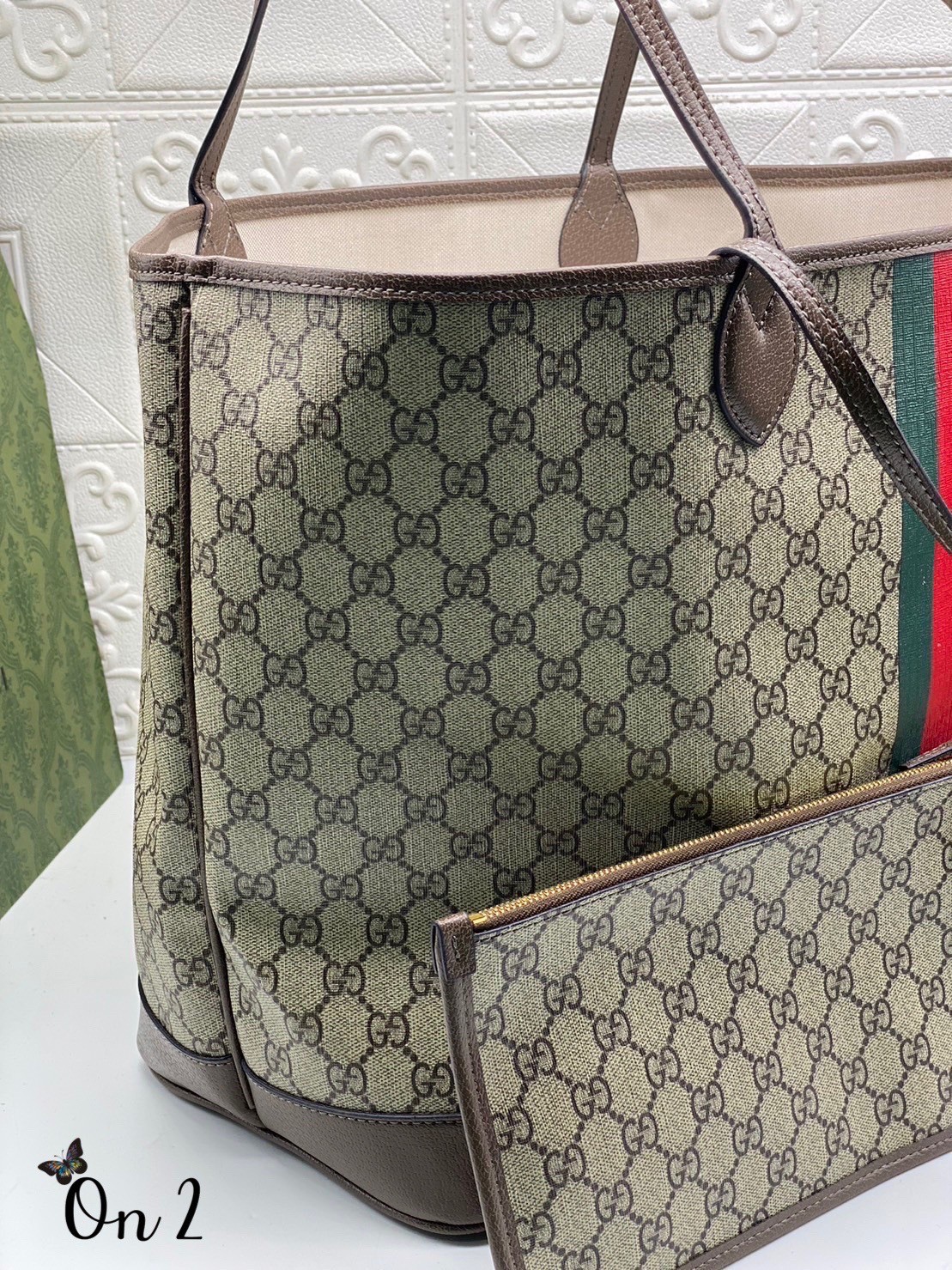 GUCCI TOTE BAG Large / GUCCI Ophidia large tote bag เกรดออริจินอล ภาพสินค้าถ่ายจากงานขายจริง ใช้งานต่างประเทศได้ ฮอตสุดแล้วค่ะซิส GG TOTE ทรงชอปปิ้ง มาใหม่ชนช็อป คุ้มมากๆได้กระเป๋าใบเล็กเข้าเซตแยกใช้งานได้ อะไหล่สั่งผลิตเฉพาะรุ่น