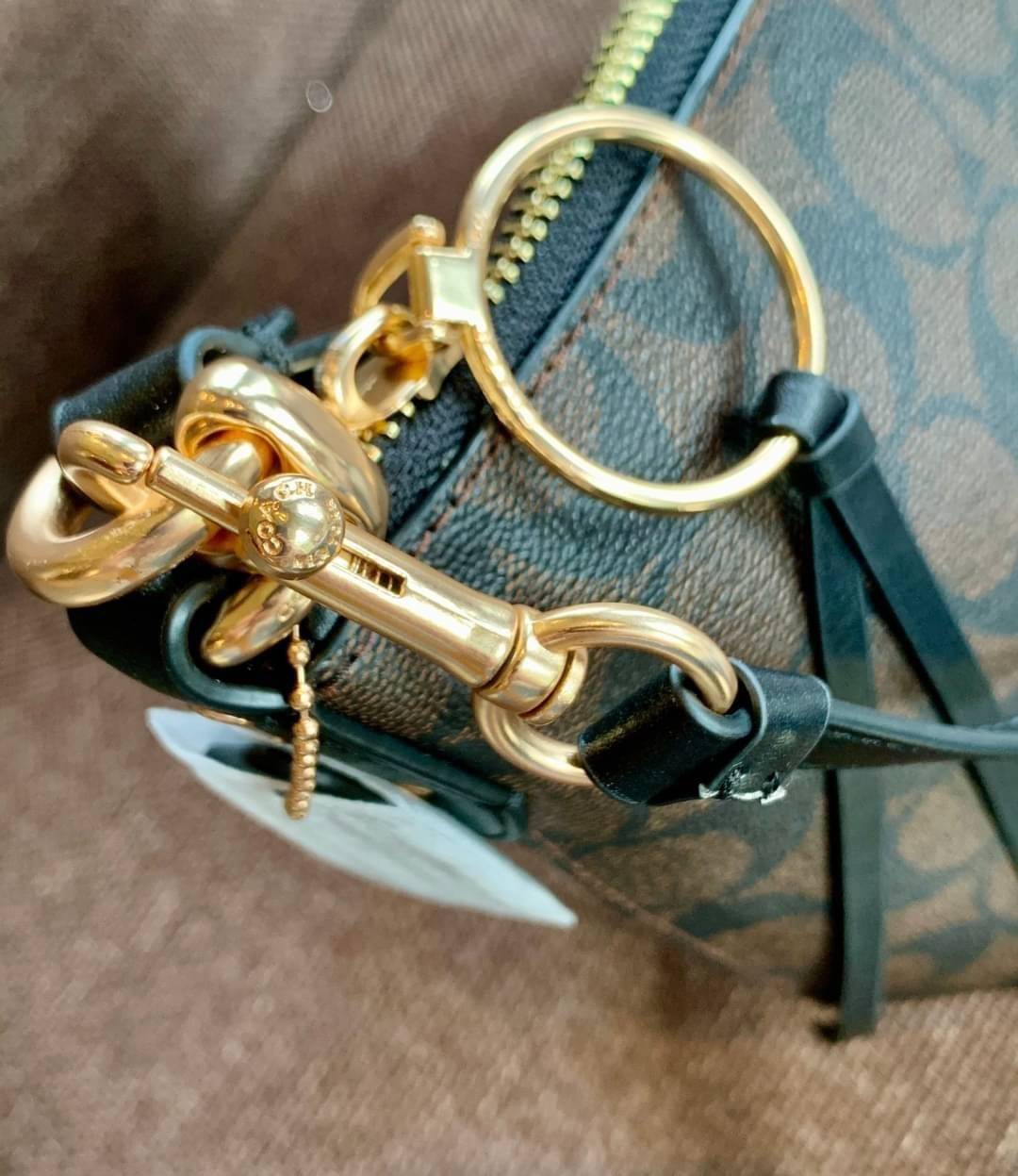 OUTLET 】ปรับราคาลง ได้ไปไม่ผิดหวังแน่นอนจ้าา💥 Coach Pebble Leather Small Skylar Hobo Shoulder Bag((90738)) พร้อมส่งที่ไทย ล่าสุด! กระเป๋าหิ้ว//สะพายข้างได้ ทรงน่ารัก ละมุน หนังแท้ หนังนิ่มมือดีมาก หลงรักแน่นอนค่าา! เปิดปิดกระเป๋าแบบซิปมีพู่ห้อย ใช