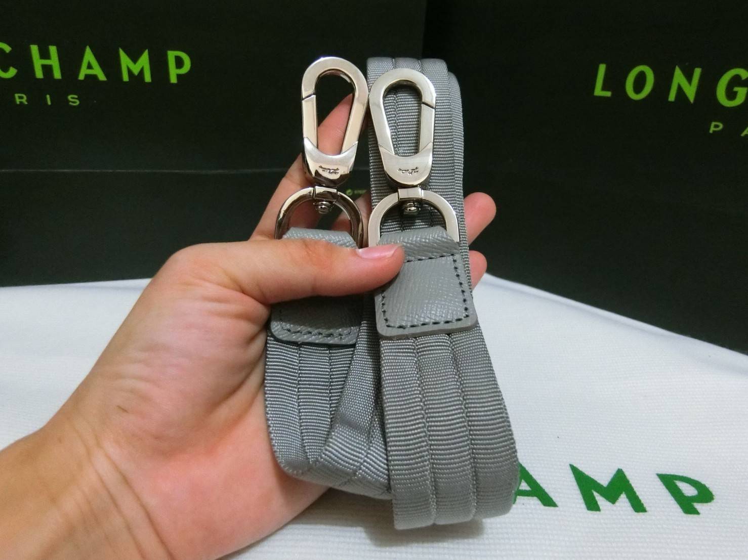 กระเป๋า Longchamp Le Pliage Neo Size M สินค้าใหม่ ของแท้เท่านั้น!!เป็นล็อตผลิตเกินออเดอร์จากโรงงาน มาพร้อมการ์ด/ถุงผ้าแบรนด์/ถุงกระดาษแบรนด์