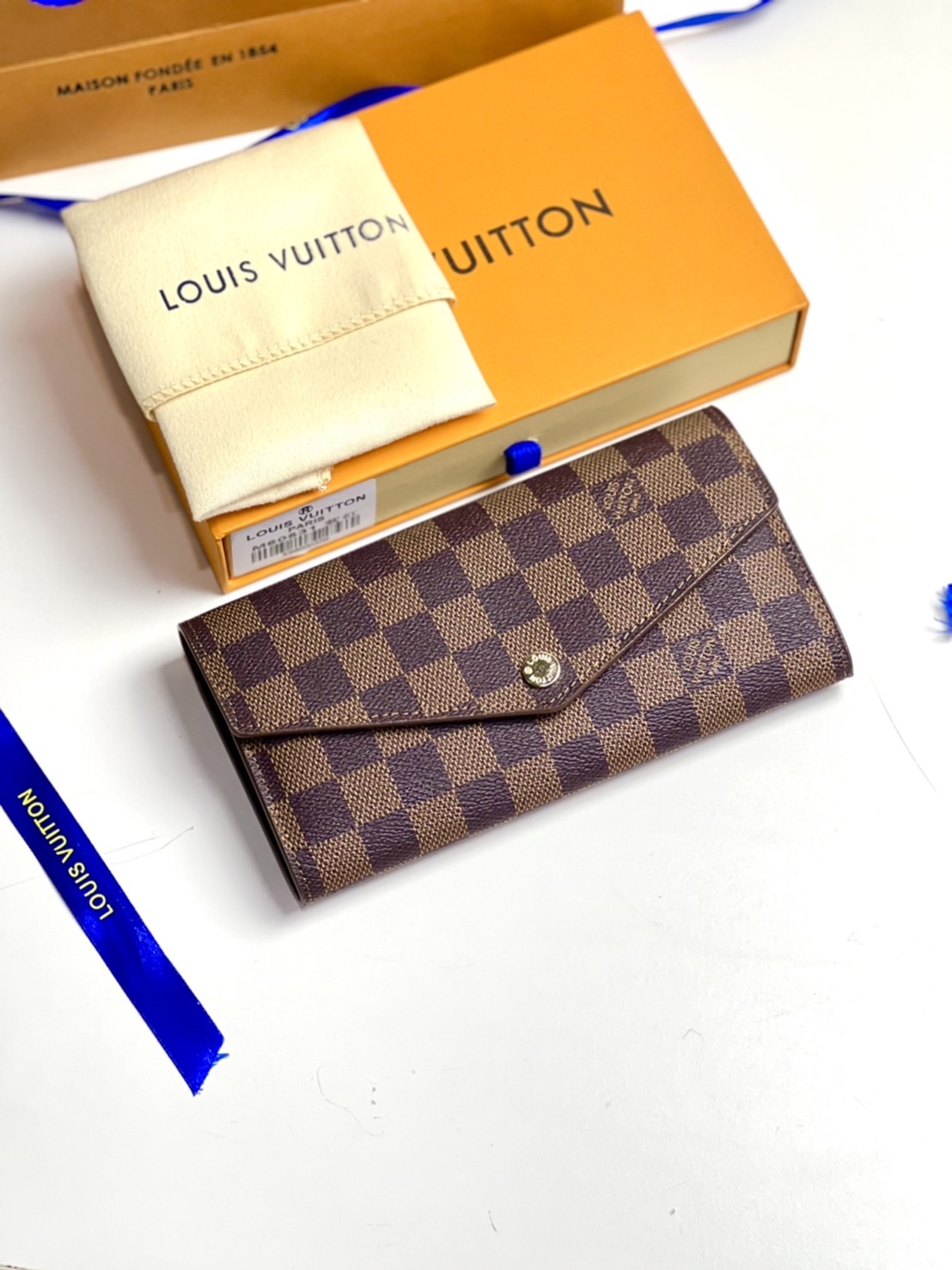 LV Long Wallet / LV Sarah Wallet Monogram Canvas กระเป๋าสตางค์ใบยาวแบรนด์ดัง สวยหรูดูแพง สีและลายคลาสสิค เลือกช้อป! ใช้แล้วรับทรัพย์ ปังแน่นอนค้า