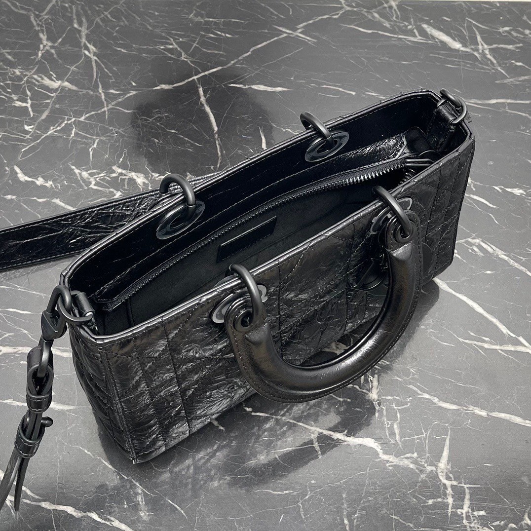 Lady D-Sire My ABCDior กระเป๋าสะพายดิ-ออร์ รุ่นใหม่ งานหนังสวยมาก เกรดวีไอพี ท็อปออริจินอล สลับแท้ 1:1 เกรดดีสุด