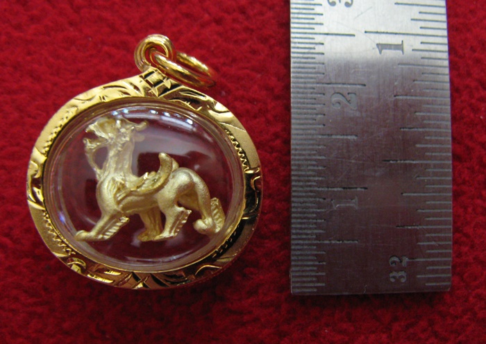 จี้ปี่เซี้ยะเนื้อทองพ่นทรายเลี่ยมทองไมครอน ช่วยต้านคราเคราะห์ แก้ชงปีกุน ปี2562 พร้อมใบคาถาค่ะ