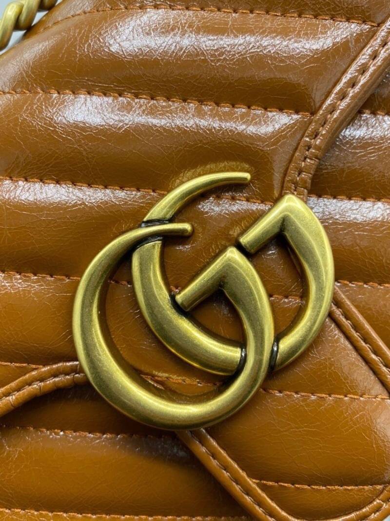 VIP 】หนังแท้ GUCCI GG Marmont brown leather shoulder bag ราคานี้หนังแท้คือคุ้มมากเลยค่าสาวๆ มี 2 ขนาด ปังไม่ไหว สีสวยมากกกก ต้องจัดแล้วน้าา ยกระดับความหรูให้กับตัวเองกันหน่อย ด้วยกระเป๋ารุ่นนี้!! ครอสบอดี้ที่ดีไซน์หรู อัพเลเวล ในราคาที่จับต้องได้ พร้อมเสิ