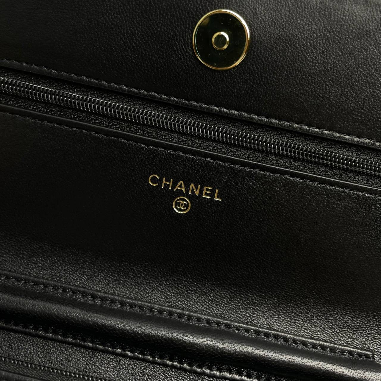 Chanel Wallet On Chain รุ่น Micro chip เกรดท็อปออริจินอล 1:1 สลับแท้ เกรดขายดีสุด งานสวยเป๊ะปัง ทรงสวยตรงปก ไม่ผิดหวัง ใช้งานต่างประเทศได้ ภาพถ่ายจากงานขายจริง