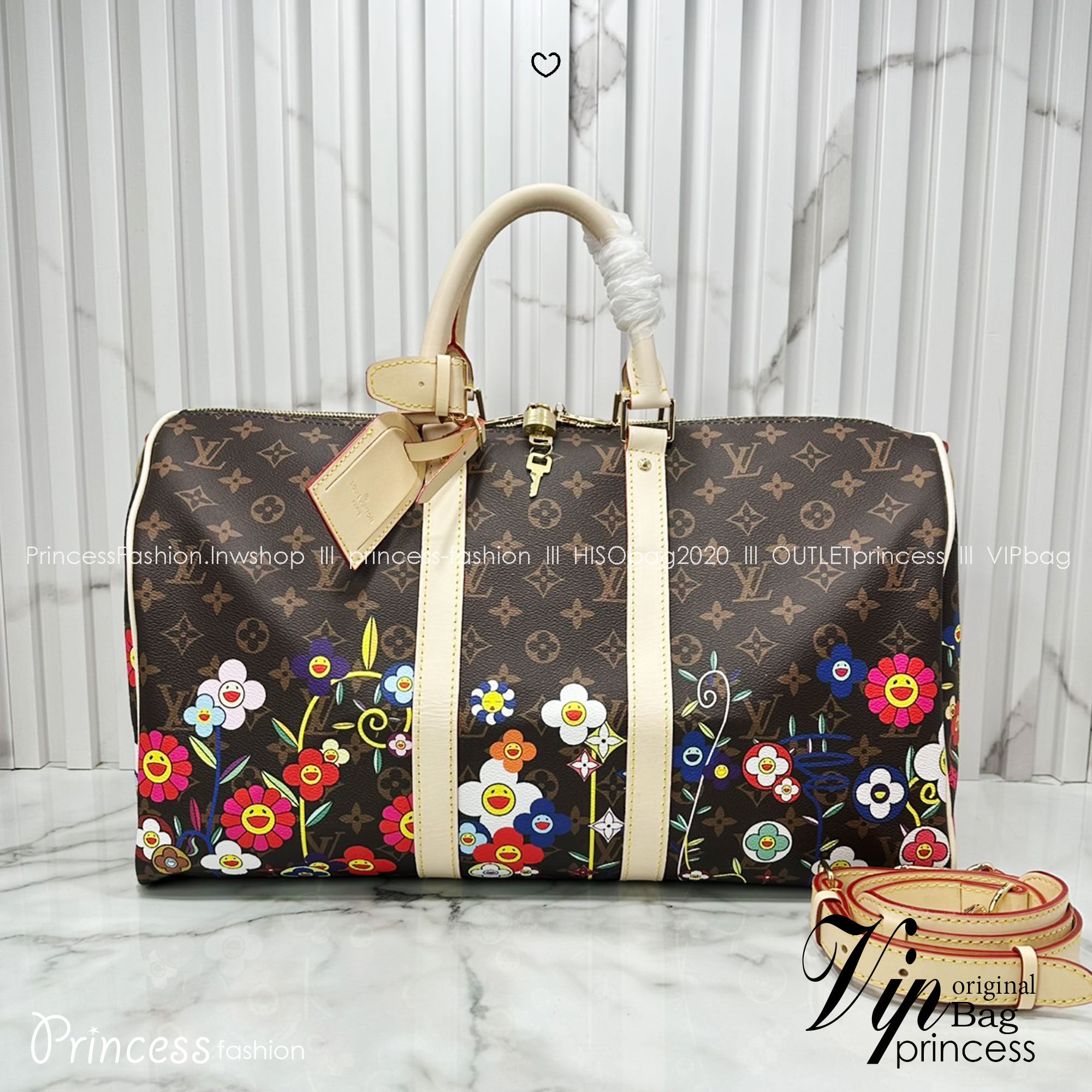 LV x TM Keepall Bandoulière 45 Bag Monogram Flower กระเป๋าเดินทางคอลเลกชันสุดพิเศษ สวยคลาสสิกมีชีวิตชีวา สีสันสดใสสไตล์ superflat สุดไอคอนิกของ Takashi Murakami ด้วยโมโนแกรมดอกไม้หลากสี ปรับดีไซน์ให้ดูสนุกสนาน