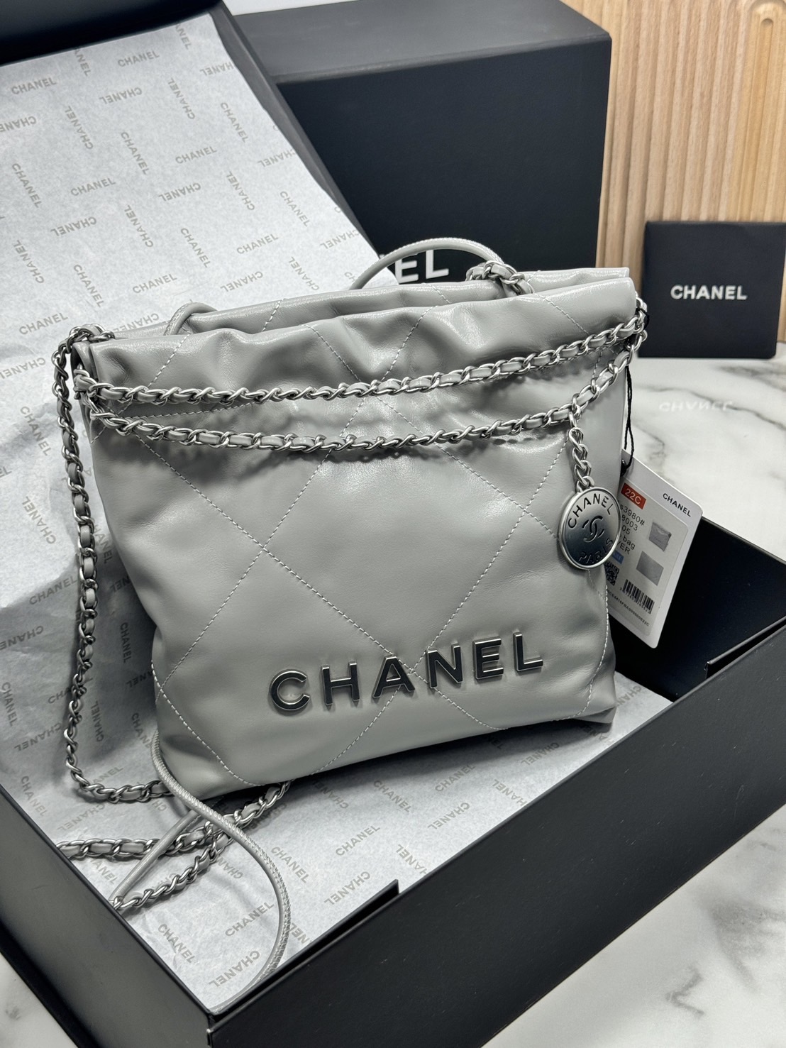 พร้อมส่ง 11 สี ORI หนังแท้ | CHANEL 22 Mini Handbag กระเป๋าสะพายสุดหรู รุ่นยอดนิยม 🤍 เกรดออริจินอล หนังแท้ ภาพถ่ายจากงานขายจริง ใช้งานต่างประเทศได้