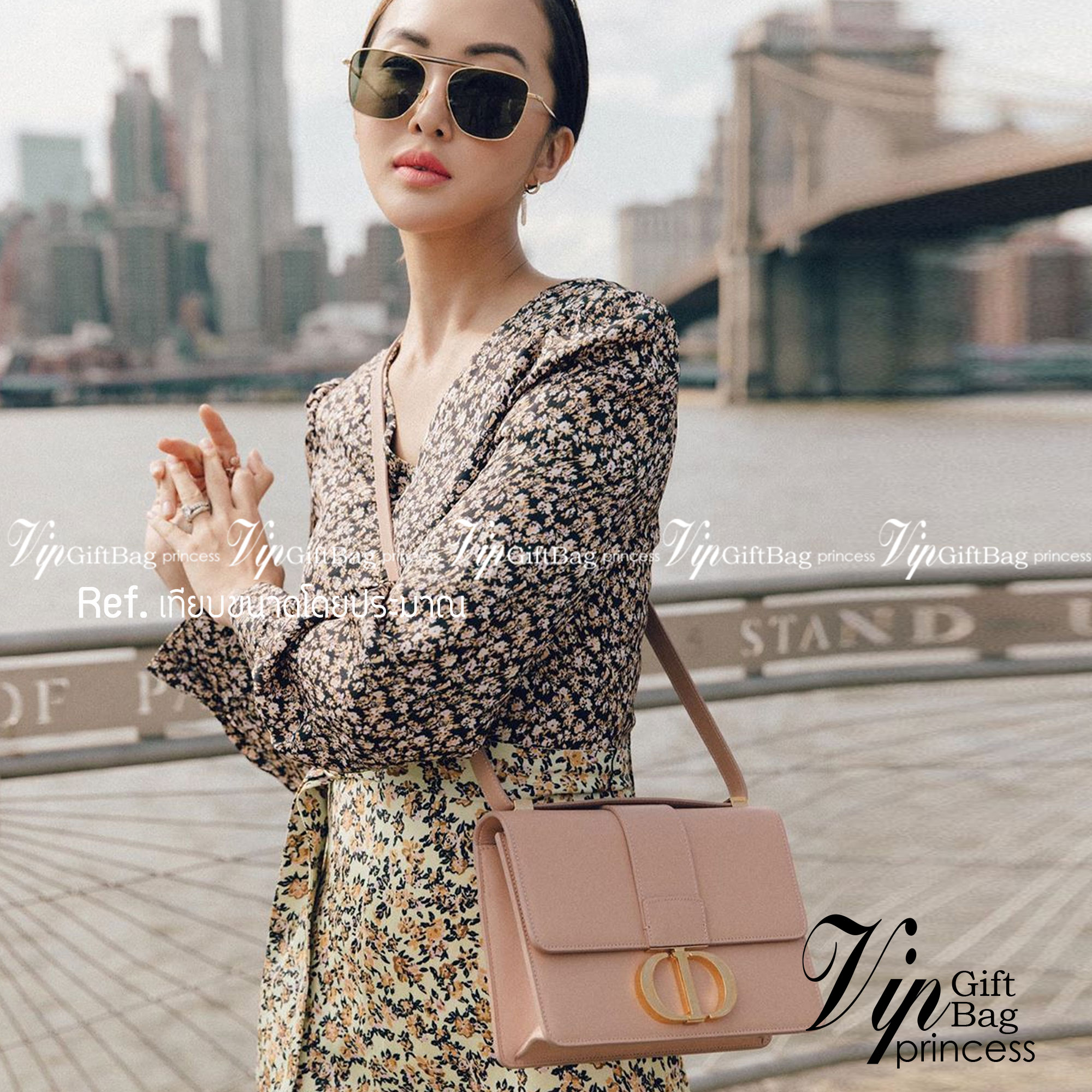 Dior 30 Montaigne Bag 9" รุ่นหนังเรียบ กระเป๋าสะพายดิออร์ เอกลักษณ์ของความหรู น้ำหนักเบา ไอเท็มหายาก!! Best seller!! ยกให้น้องเลย!! ดีไซน์เรียบหรูในความเป็นเอกลักษณ์ ใช้งานง่าย สะดวก ได้ทุกโอกาส แนะนำเป็น everyday bag ติดตัวไว้เลยจ้าสาวๆ พร้อมส่งที่ไ