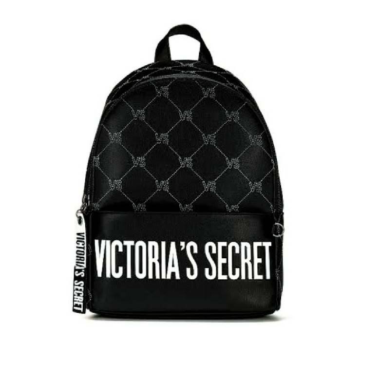 VICTORIA's SECRET MONOGRAM MINI CITY BACKPACK กระเป๋าเป้รุ่นใหม่ล่าสุดวัสดุหนังเรียบลาย Monogram ดีไซน์สวยดู Cool ขนาดมินิ น้ำหนักเบา เปิดปิดด้วยซิปสะดวกใช้ ด้านหน้ามีช่องซิป หูจับถนัดมือ สายสะพายปรับระดับได้ สวยน่าใช้มากๆค่ะ ไอเท็มใหมาชนช็อป! ราคาสุ