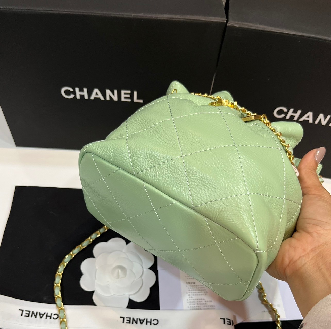 CHANEL 23p mini 22bag / Chanel 23P mini bucket bag / Chanel ss22 shopping tote กระเป๋าสะพายไซส์มินิ เกรดออริ 1:1 ใช้งานต่างประเทศได้