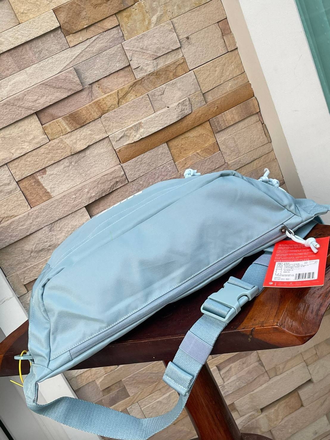 Nike Tech hip pack กระเป๋าคาดเอว Nike Tech รุ่นใหม่ชนช้อป!! ให้คุณหยิบใช้อุปกรณ์กีฬาและพกพาได้อย่างง่ายดาย