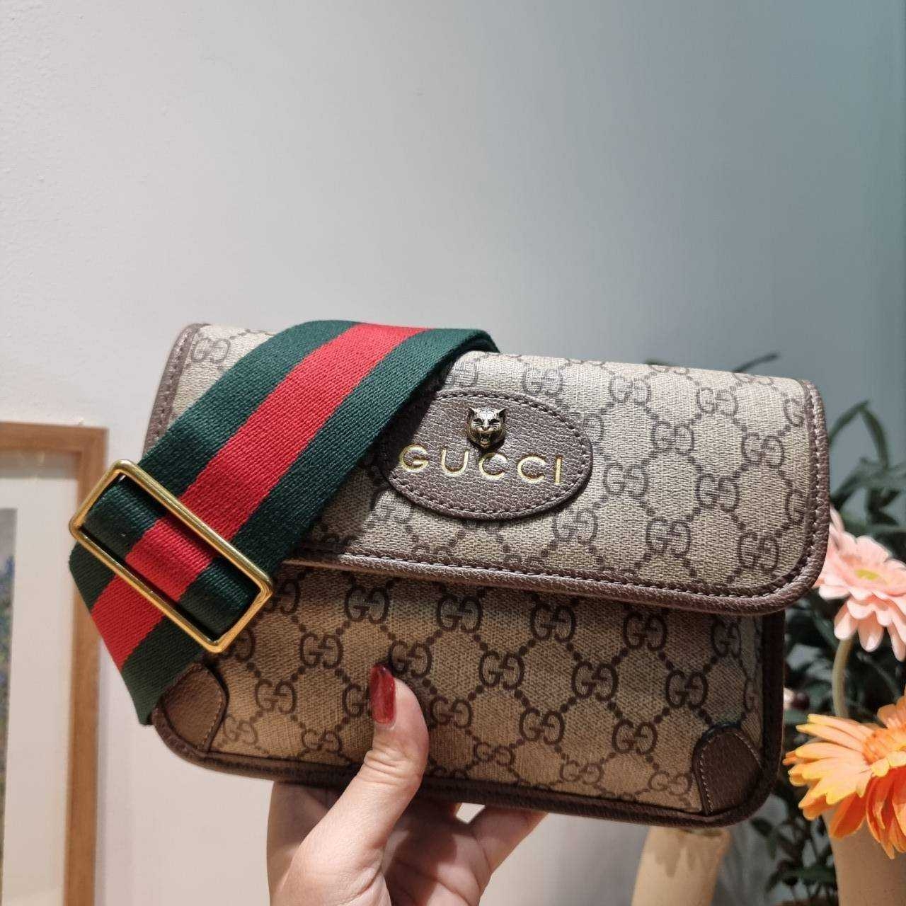 GG NEO VINTAGE GG SUPREME BELT BAG ฮอตฉ่ำๆ กับกระเป๋าคาดอกรุ่นคลาสสิค ดีไซน์เท่ หรู สไตล์สปอร์ต ขนาดกำลังดี พกพาง่าย คาดไปไหนก็ได้สบายๆ ปรับคาดได้หลากหลาย