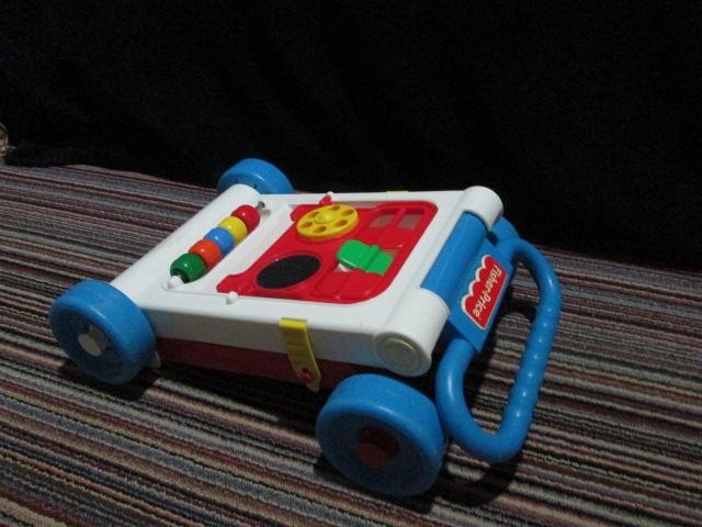 Fisher Price Hold On Walker ของเล่นเสริมพัฒนาการสำหรับเด็กมือสอง