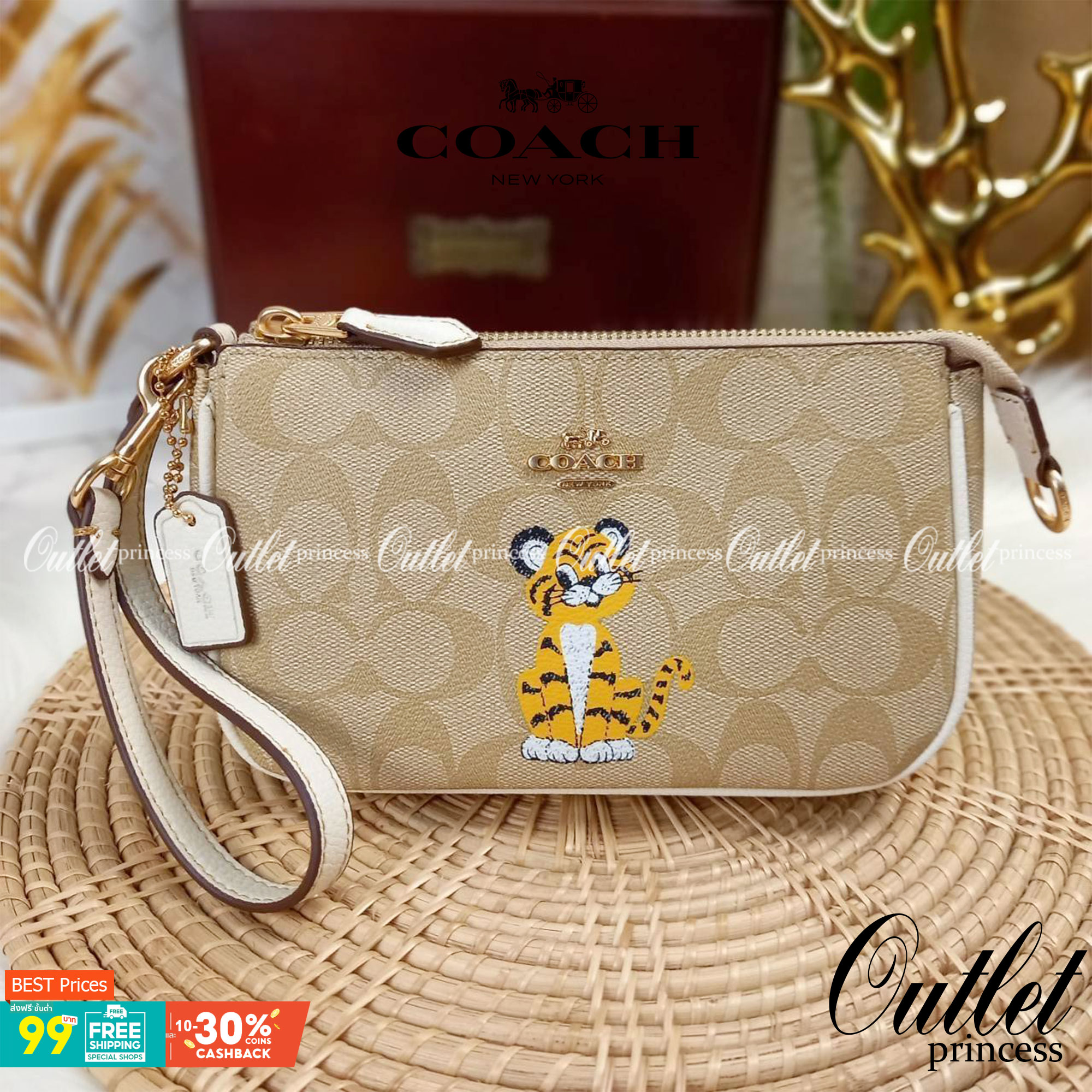 COACH NOLITA 19 IN SIGNATURE CANVAS WITH TIGER (C7699) 😻กระเป๋าถือ กระเป๋าสะพายทรงพอชเล็ก ปรับเป็นคล้องมือได้ รุ่นนี้ บอกเลยว่าใช้ง่ายสะพายคล่องมากๆ// จะสะพายไหล่ หรือปรับเปลี่ยนมาเป็นแบบคล้องมือเก๋ๆก็ยังได้ เพียงแค่ถอดตะขอมารวมกันไว้ที่หูกระเป๋าข