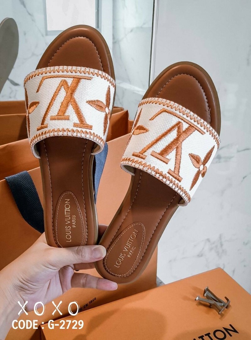 Louis Vuitton Sandals แตะ ชิล สวยหรู งานจริงสวยมาก ผ้าแคนวาส ปัก สวมใส่ง่าย น้ำหนักเบา แมทส์ชุดง่าย