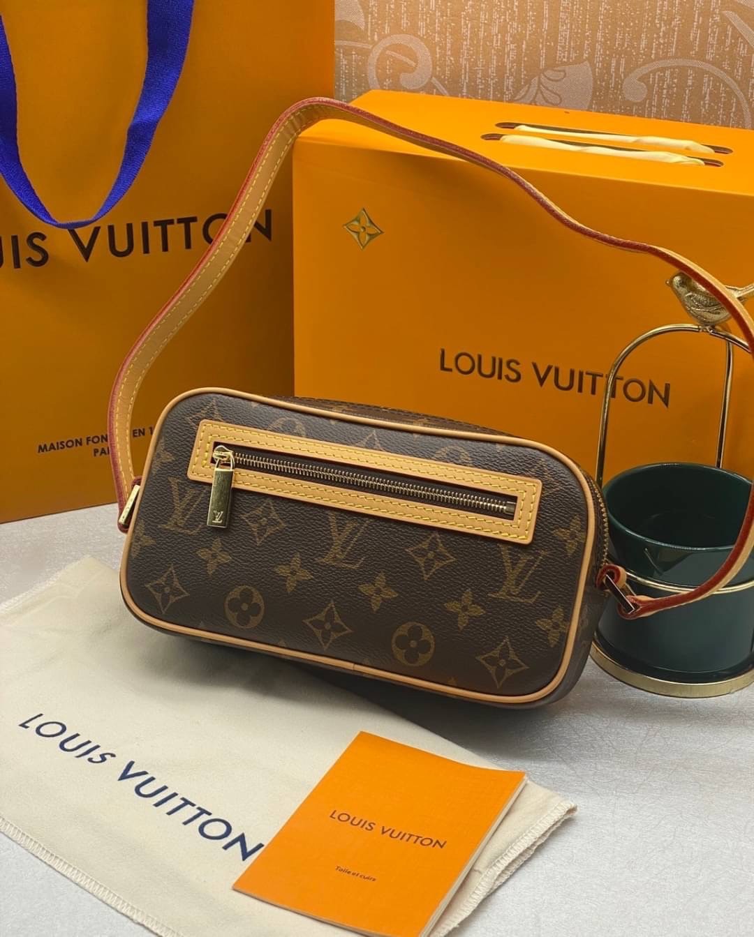 LV POCHETTE CITE SHOULDER BAG MONOGRAM เกรดออรินอล หนังแท้ สวยงามตามรูป เกรดเทียบแท้ ใช้สลับแท้ได้ ใช้งานต่างประเทศได้