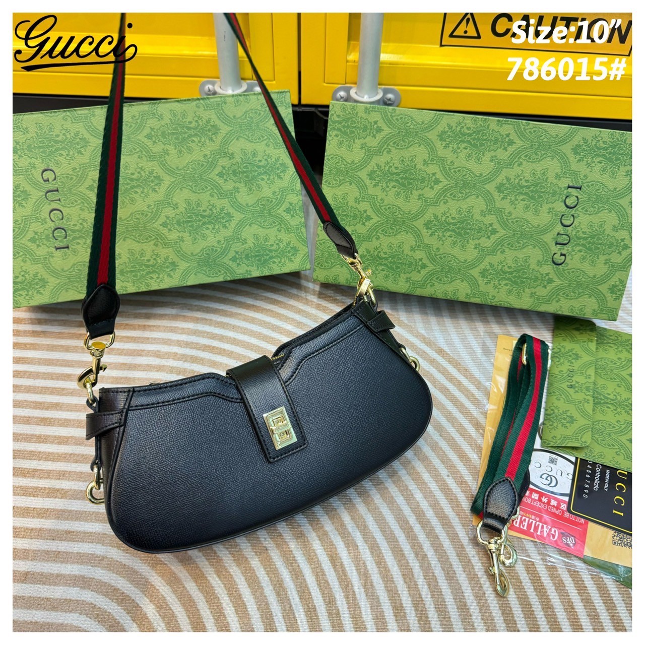 GUCCI moon side mini shoulder bag กระเป๋าสะพายไหล่ดีไซน์วินเทจ คลาสสิคลัคชู ดูผู้ดี สวยแบบน้อยแต่มาก สวยย้อนยุค ขนาดกำลังสวย