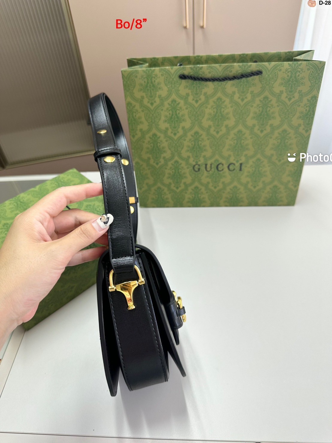 GUCCI HORSEBIT 1955 MINI ROUNDED BAG / GUCCI BAG พร้อมส่งที่ไทย กระเป๋าสะพายสุดคลาสสิค เรียบหรู ดีไซน์ใหม่ลาสุด 2023 **รอบนี้จัดราคาพิเศษสุดคุ้ม งานสวยเกินราคาค่ะ