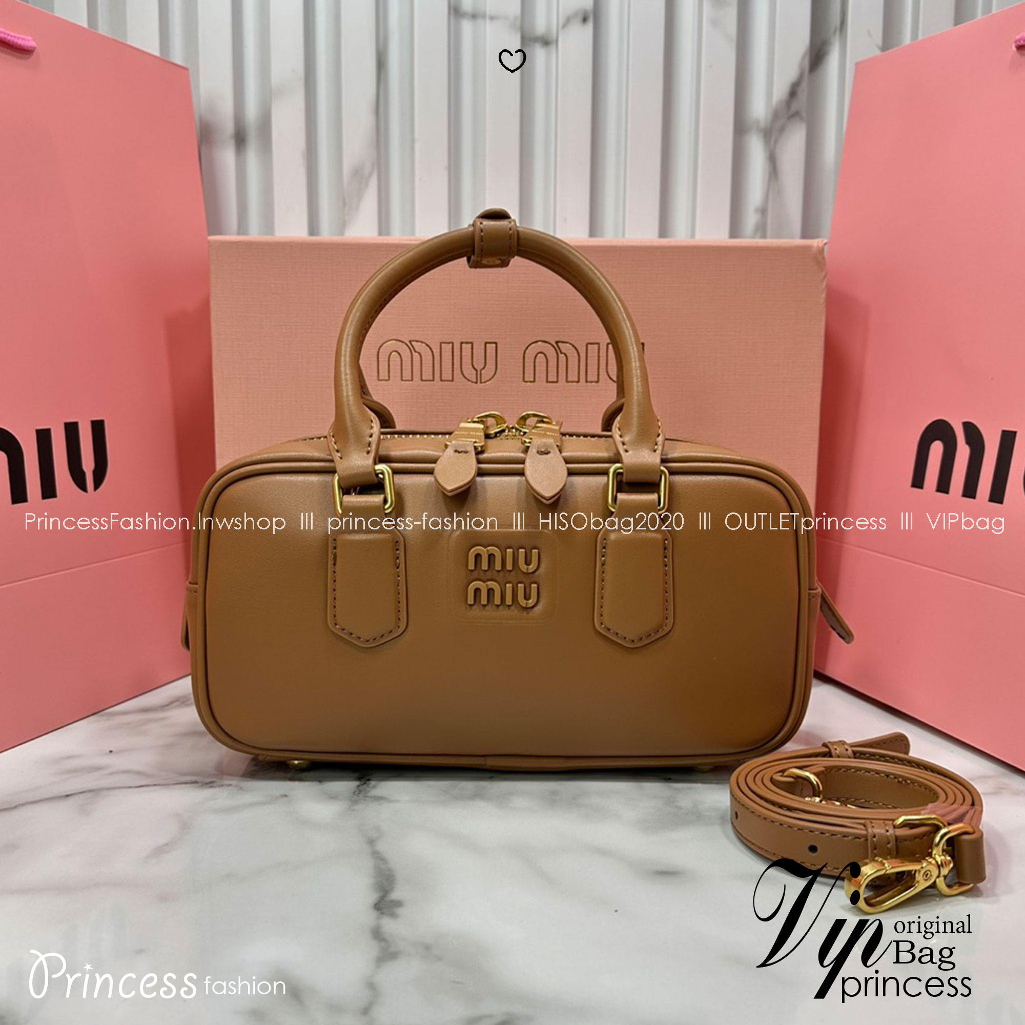 ORI หนังแท้ | MIU MIU Arcadie leather mini-bag Mini 20cm กระเป๋าสะพายทรงโฮโบลุคลูกคุณหรูหรา ไซส์มินิน่ารักๆเก๋ๆ สวยดูแพง หูจับในตัวง่ายและสะดวกพกพา