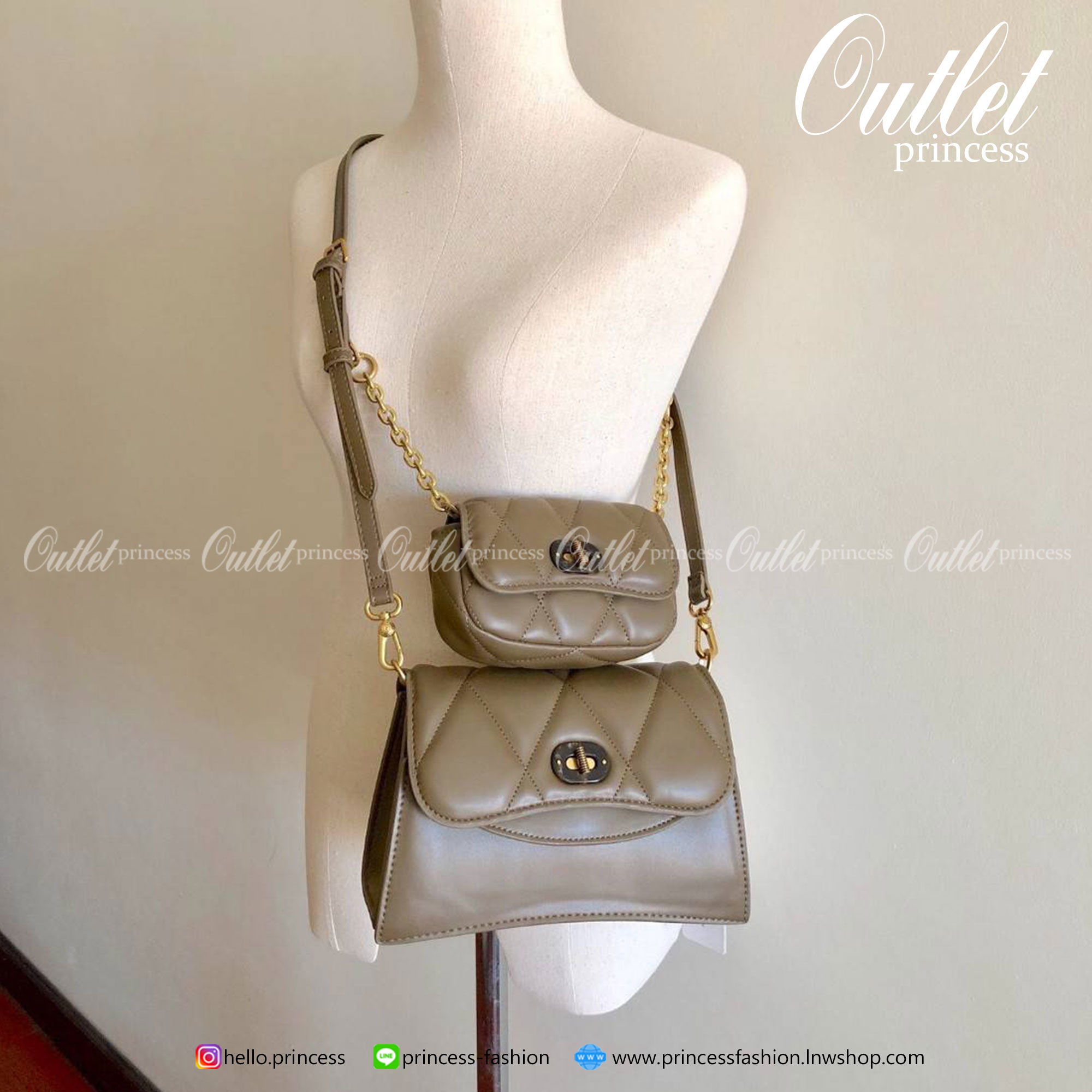Charles & Keith Padded Double Pocket Shoulder Bag กระเป๋าสะพายข้างใบเก๋ (มีใบลูกให้) ด้วยดีไซน์ที่มีเอกลักษณ์เฉพาะตัว อะไหล่สีทองเพิ่มความหรูหรา ตัดกับตัวฝากระเป๋าที่มีการเดินด้ายเพิ่มดีเทล คือเริศมากๆ เปิดปิดแบบตัวหมุนล็อก มีช่องแม่เหล็กด้านหน้าใส่ iPhon