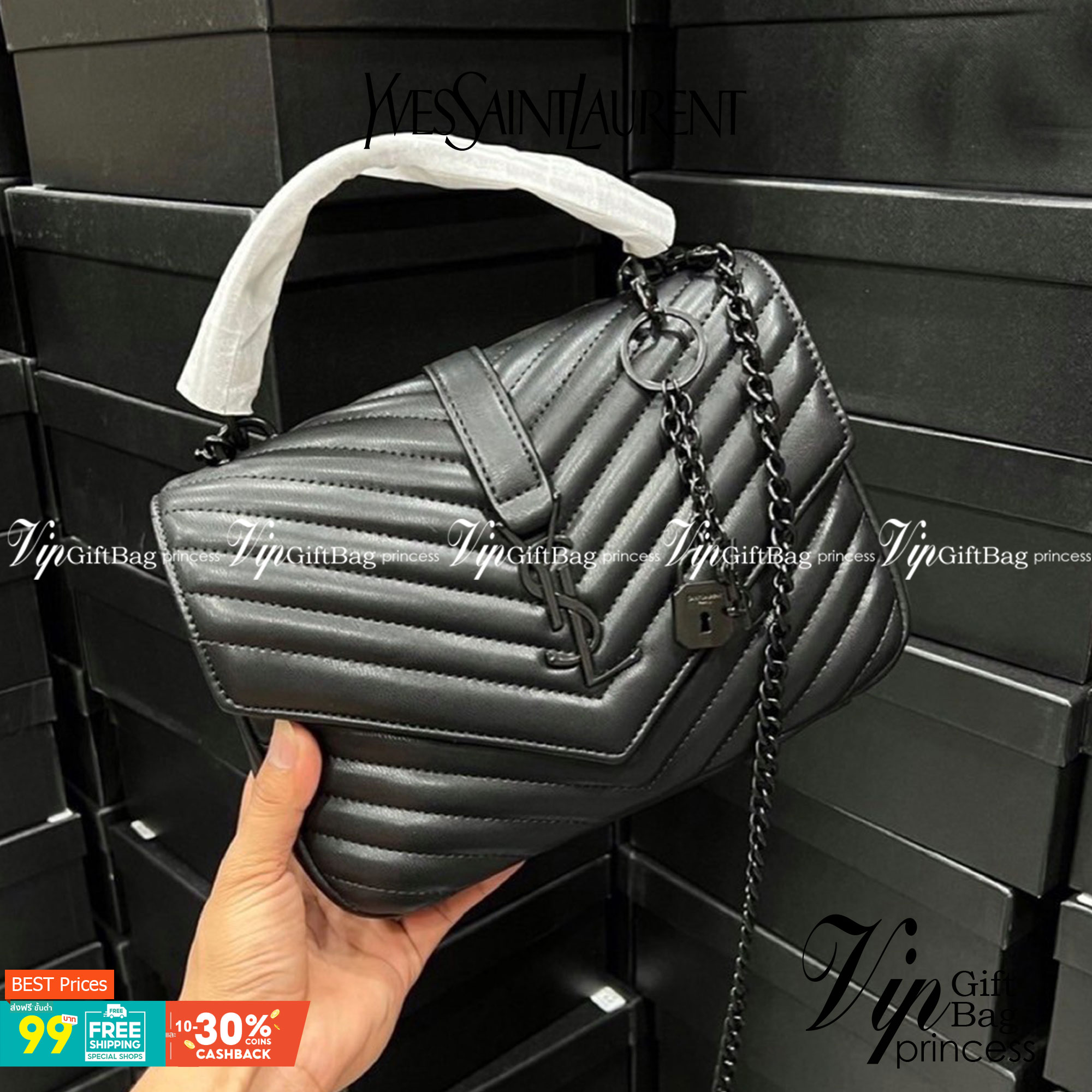 YSL Yves Saint Laurent crossbody bag กระเป๋าสะพายข้างลายเชฟรอน (แต่งอะไหล่ทอง เงิน ดำ) สะพายครอสบอดี้หรือสะพายไหล่ก็ดูดีค่ะ ตัวสายยาวถอดได้ งานสวยเป๊ะปั๊มทุกจุด ดีไซน์ทรงสวยหรู พิเศษ แถมฟรี พวงกุญแจห้อยดูแพงไปหมดจริงๆไอเท็มนี้ ภายในโล่งกว้าง มาพร้อมหูจับใ