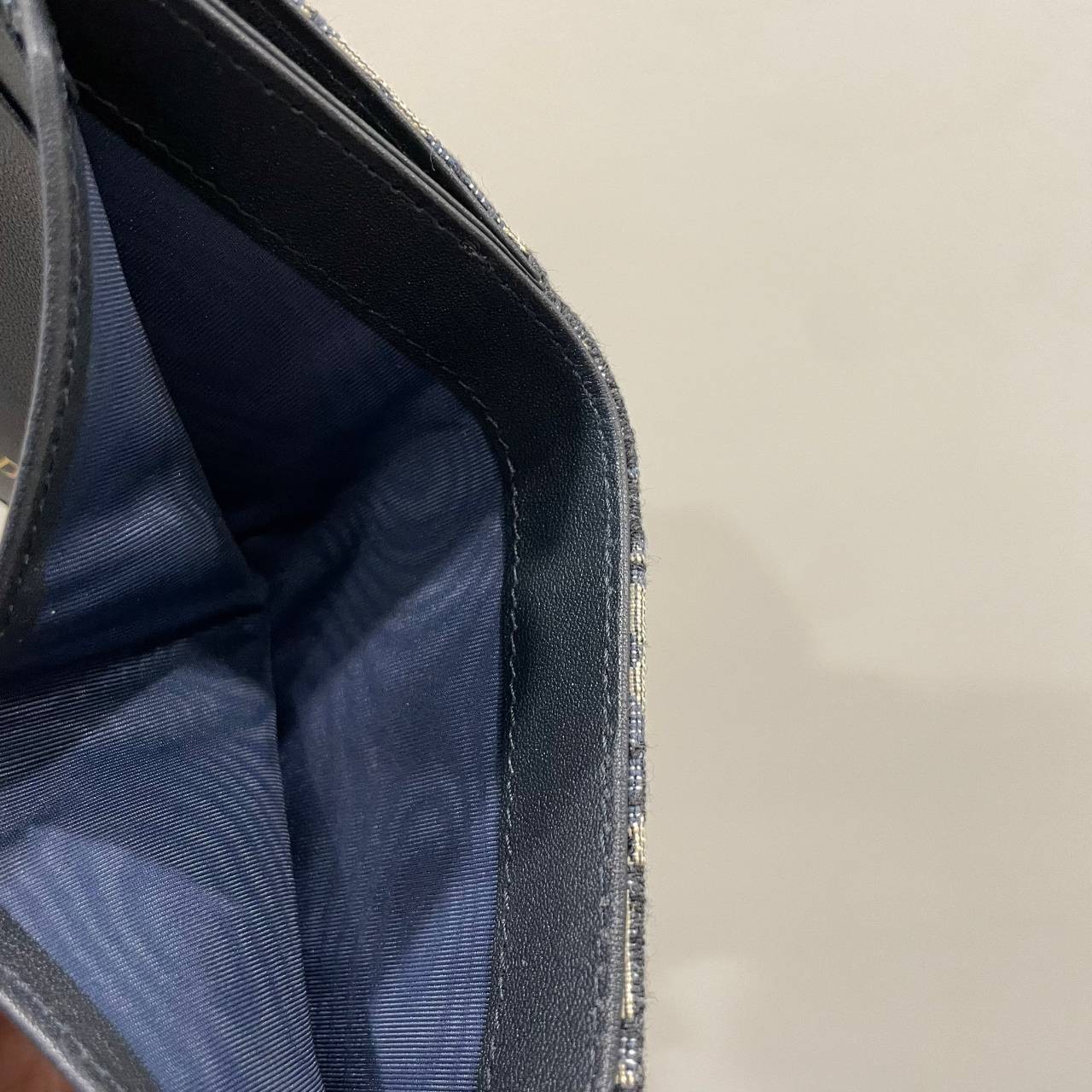 ORI 🥂DIOR Wallet Saddle Lotus / Dior tri-fold wallet เกรดออริจินอล กระเป๋าสตางค์ 3 พับ วัสดุหนังแท้ และผ้า Jacquard อย่างดี ทอสวยงามที่สุด ผสมผสานความสง่างามและคลาสสิกที่เข้ากับยุคสมัย ด้านหน้าโดดเด่นด้วยซิกเนเจอร์ของ Christian Dior อะไหล่สีทองอ่อ