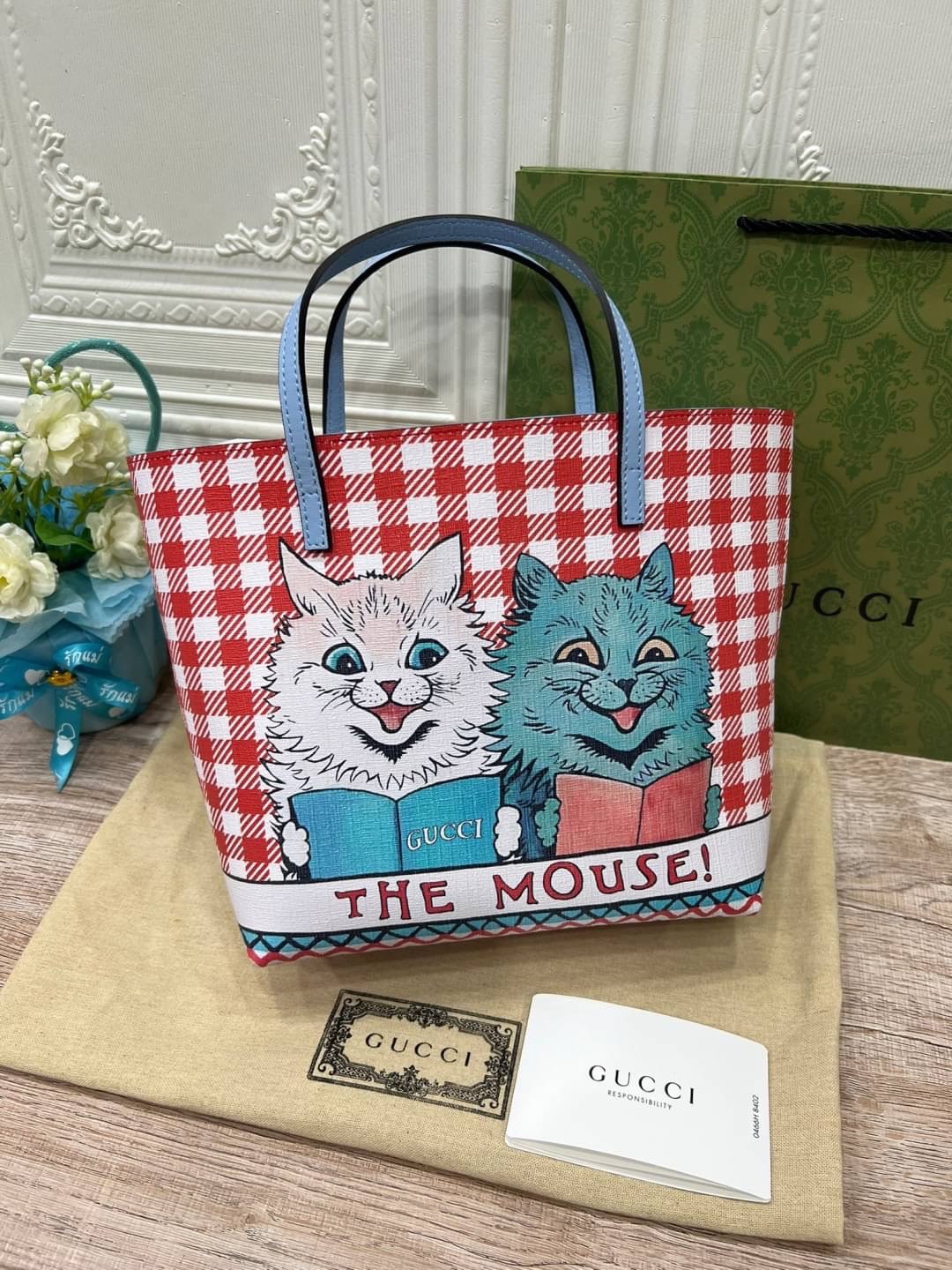 GUCCI Children's tote bag / Gucci kid tote / Gucci bag พร้อมส่งสต๊อกแน่น กับกระเป๋าโท้ทคิดท์ ไซส์น่ารักน่าใช้ ฮอตไม่หยุด เด็ดทุกดีไซน์ มีลายเข้าใหม่มากกว่าในรูปนะคะ