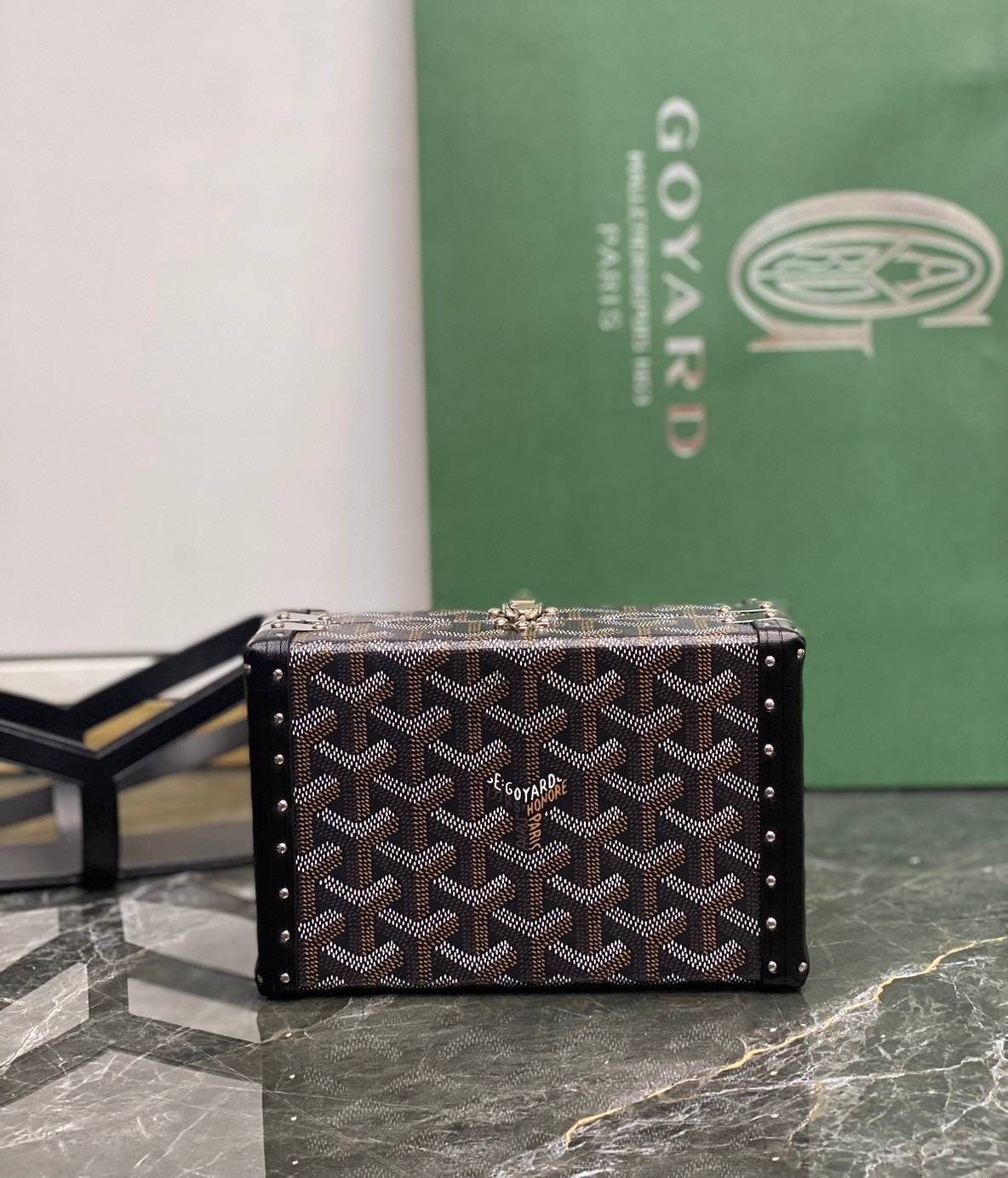 ORI หนังแท้ | Goyard Minaudière Trunk Bag กระเป๋าสะพายทรงแมสเซ็นเจอร์ เป็นคลัตช์ได้ในใบเดียว น้ำหนักเบา ทรงกล่องดีไซน์ใช้งานง่าย สวยหรู