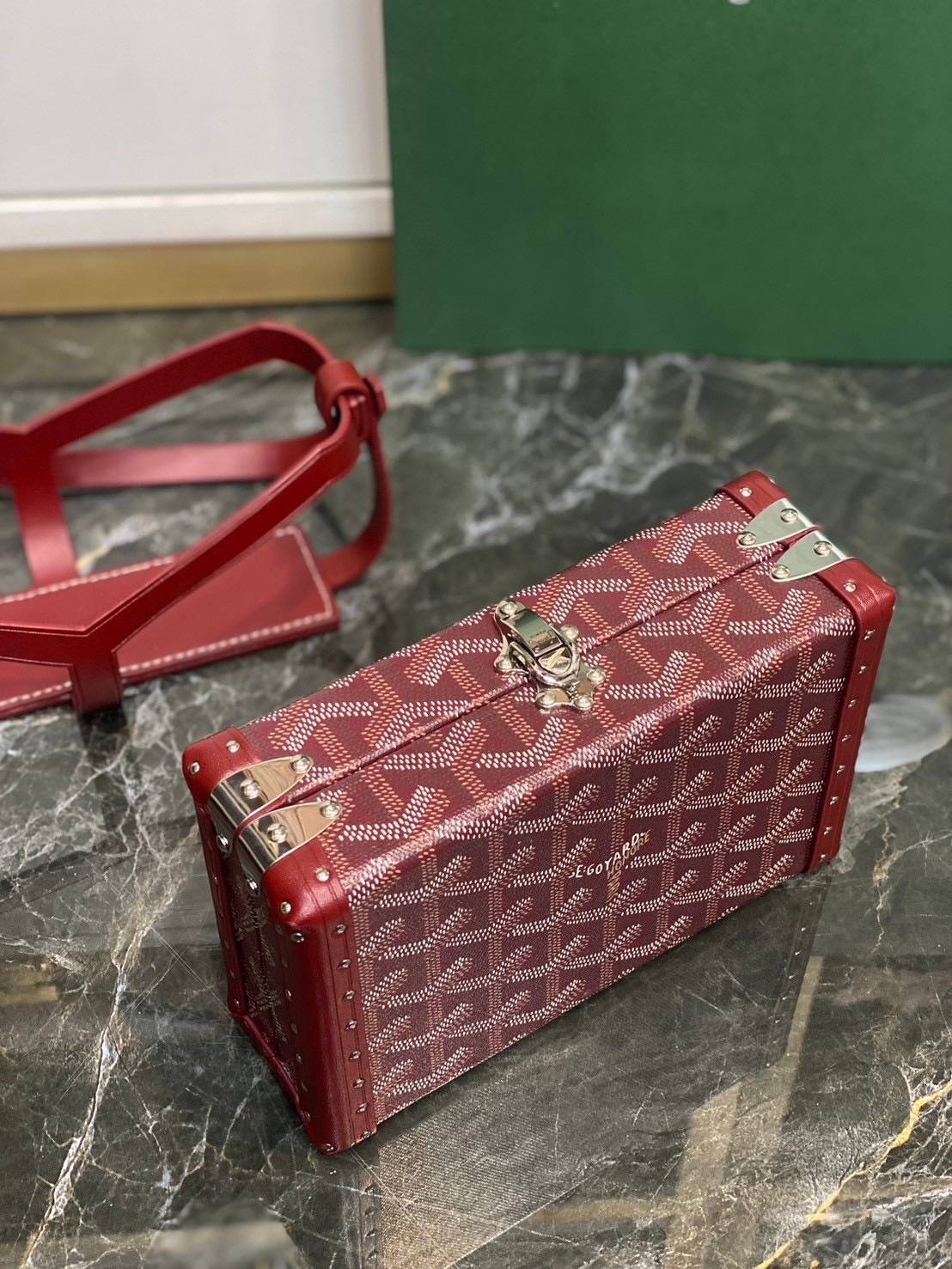ORI หนังแท้ | Goyard Minaudière Trunk Bag กระเป๋าสะพายทรงแมสเซ็นเจอร์ เป็นคลัตช์ได้ในใบเดียว น้ำหนักเบา ทรงกล่องดีไซน์ใช้งานง่าย สวยหรู