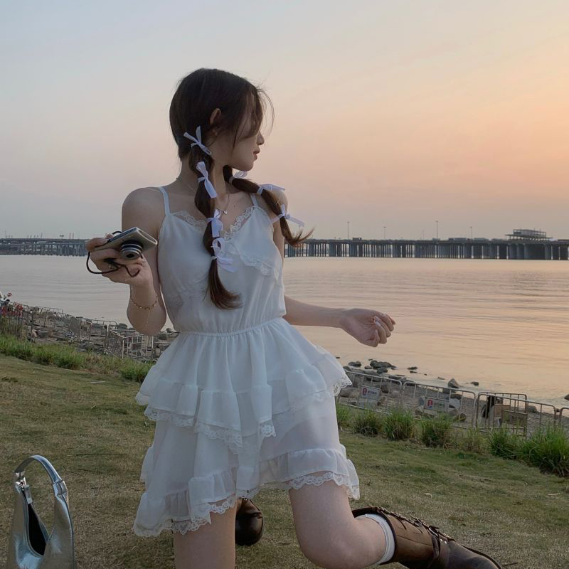 พร้อมส่ง 🦢 Naomi dress เดรสสายเดี่ยวแต่งลูกไม้ (IN38622)